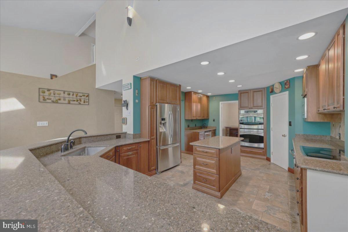 ANCIENT OAK - Residential