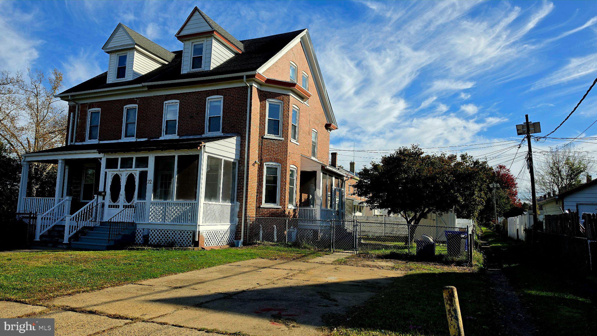 22 RIVERSIDE AVENUE