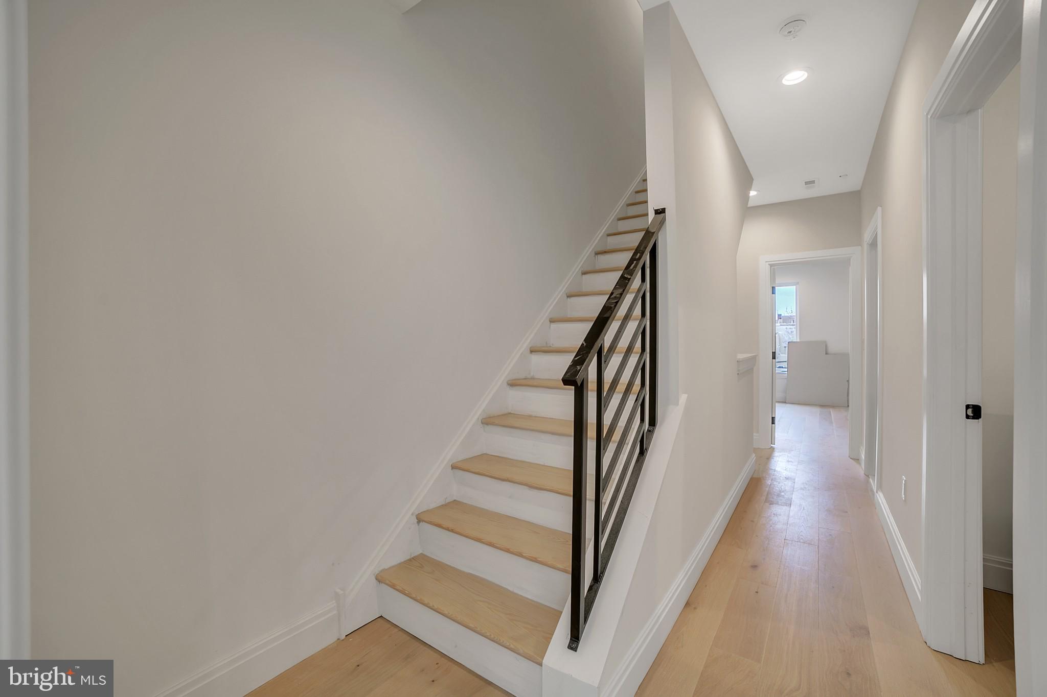OLDE KENSINGTON - Residential Lease