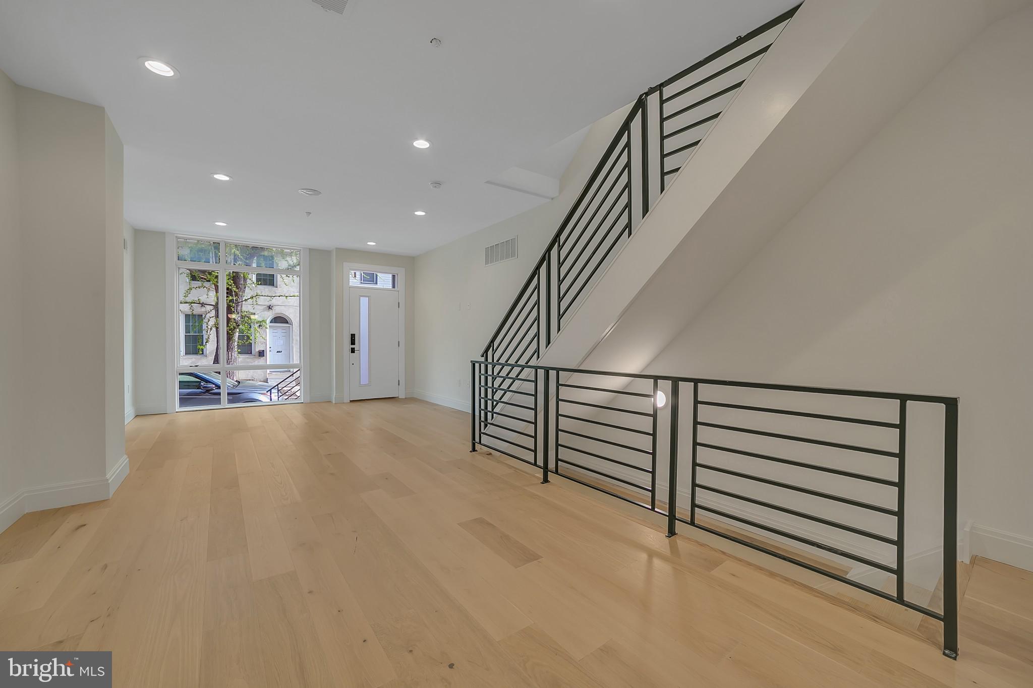 OLDE KENSINGTON - Residential Lease