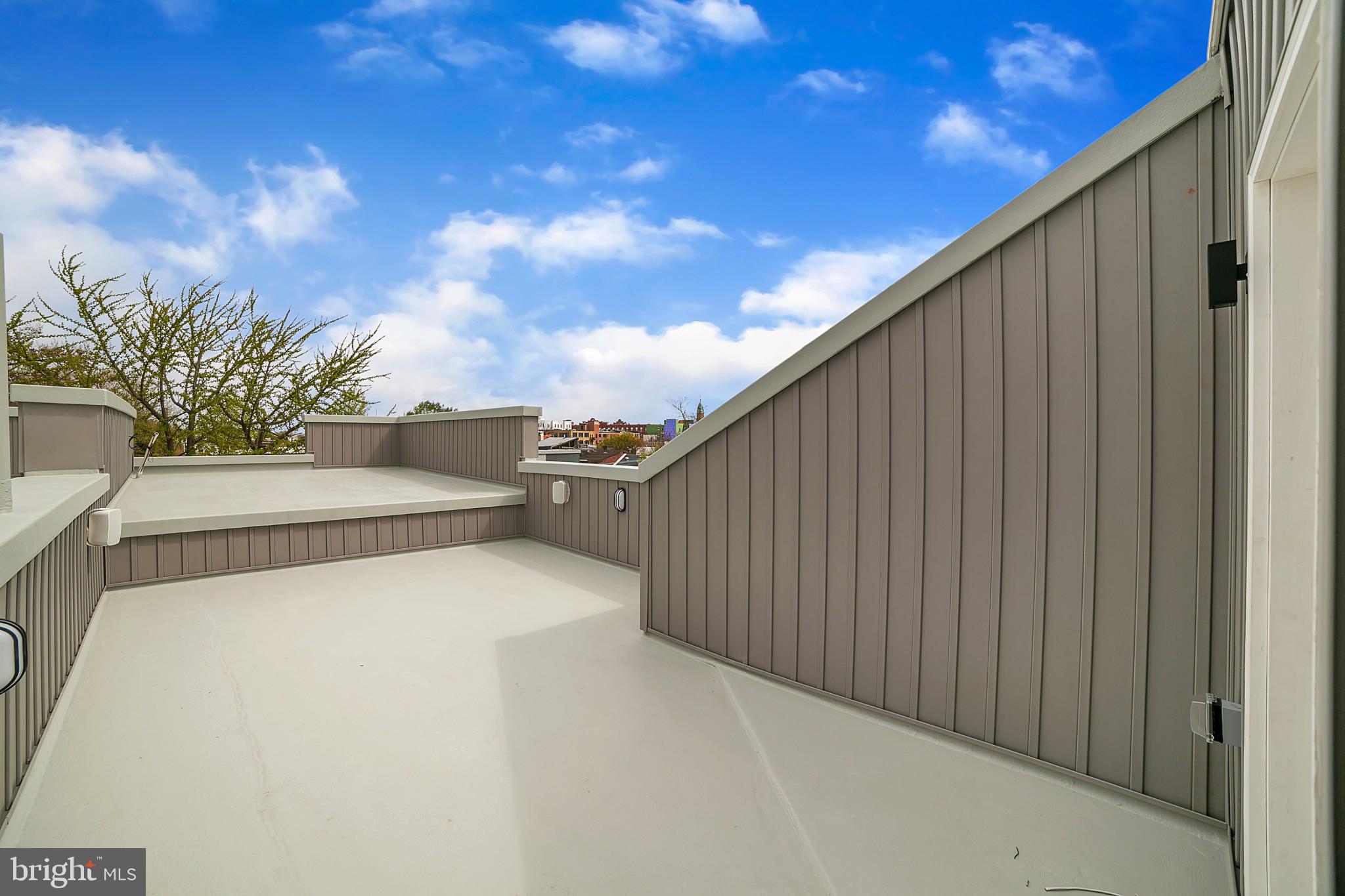 OLDE KENSINGTON - Residential Lease