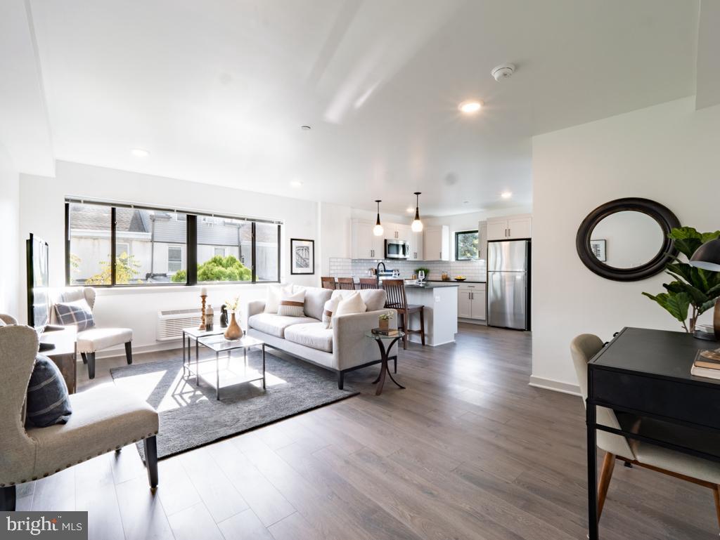 ROXBOROUGH - Residential Lease