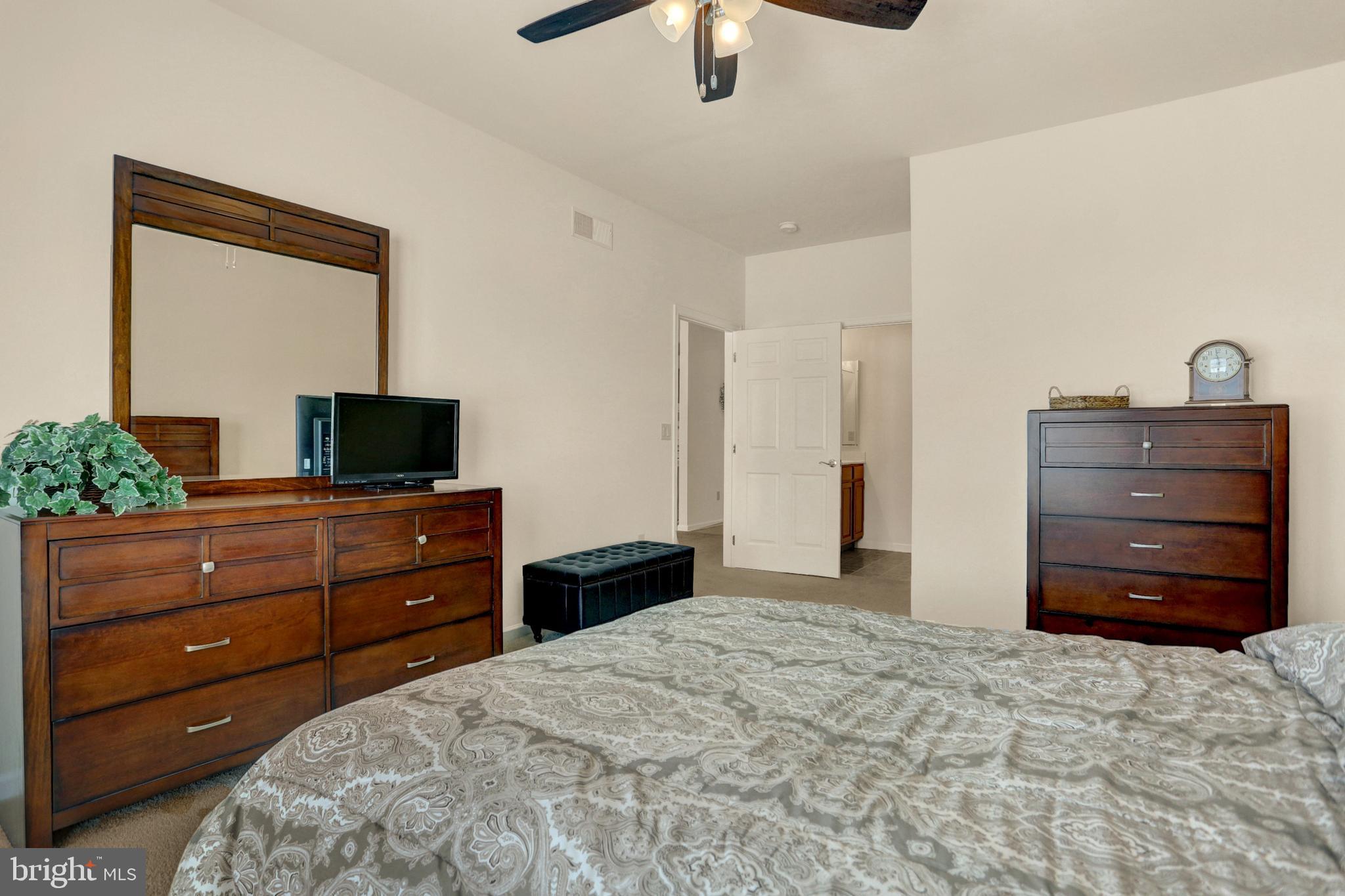 LEHMAN'S CROSSING - Residential