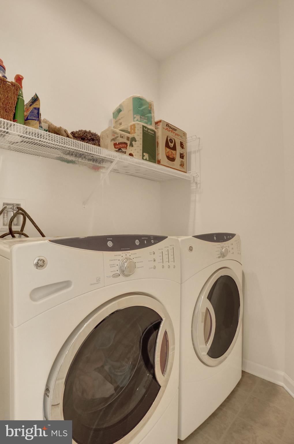 LEHMAN'S CROSSING - Residential