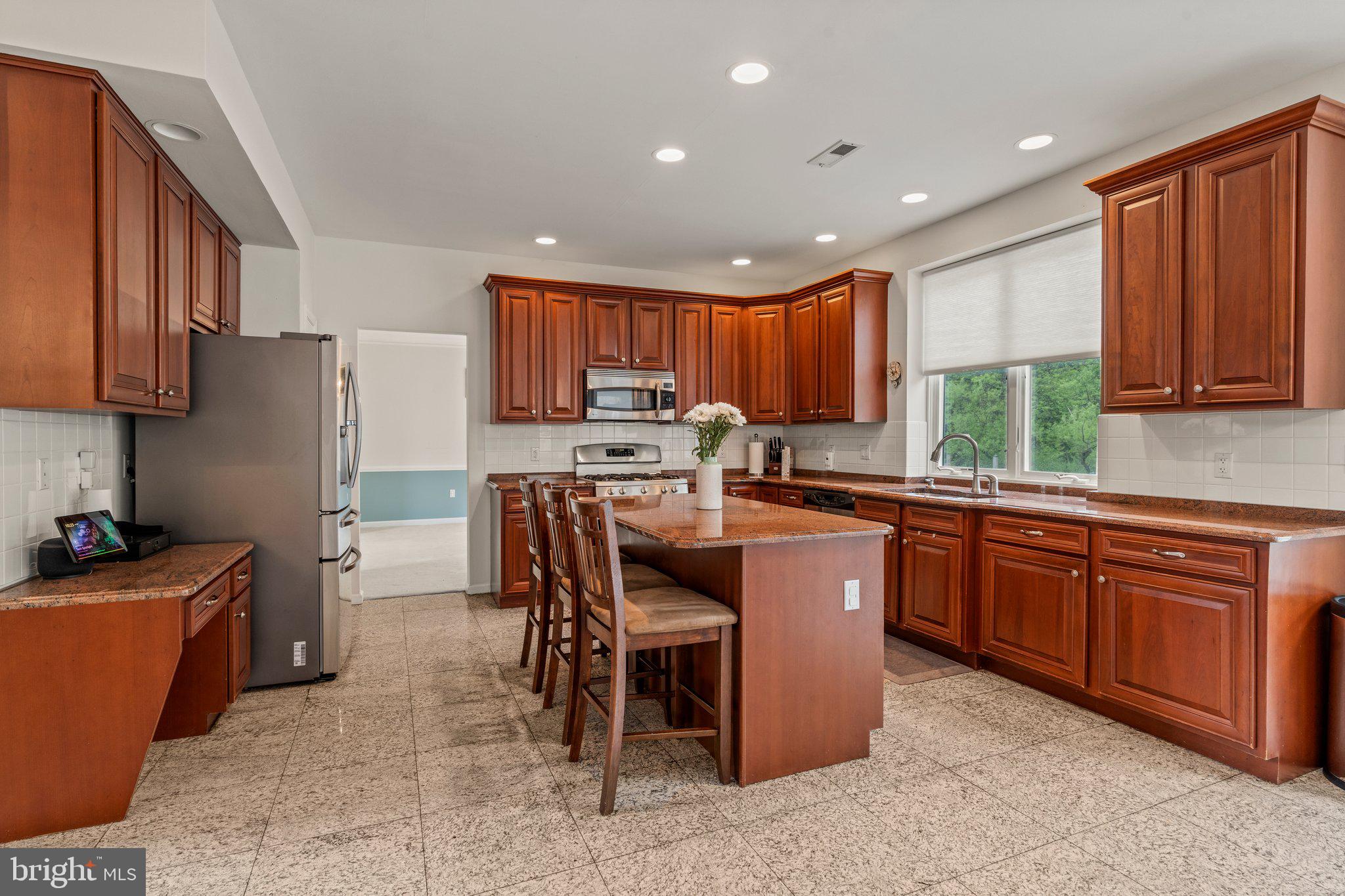 BRIDLE ESTATES - Residential