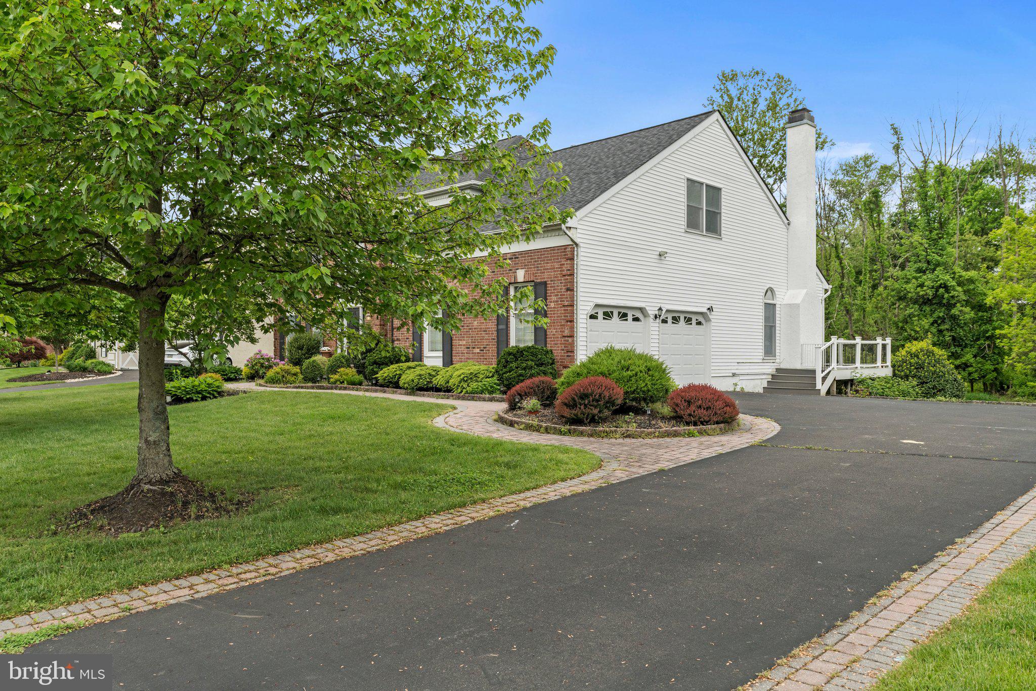 BRIDLE ESTATES - Residential