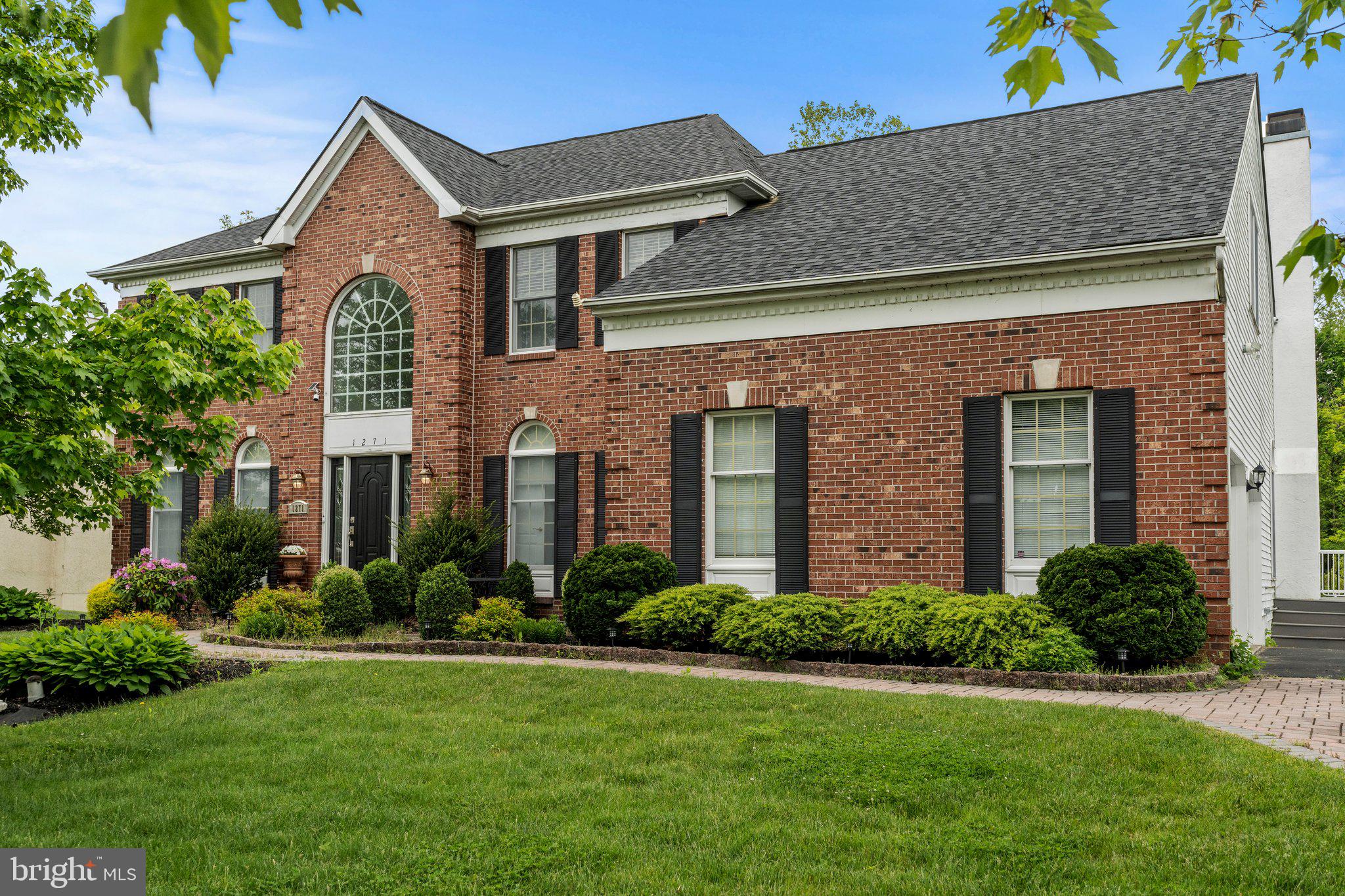 BRIDLE ESTATES - Residential