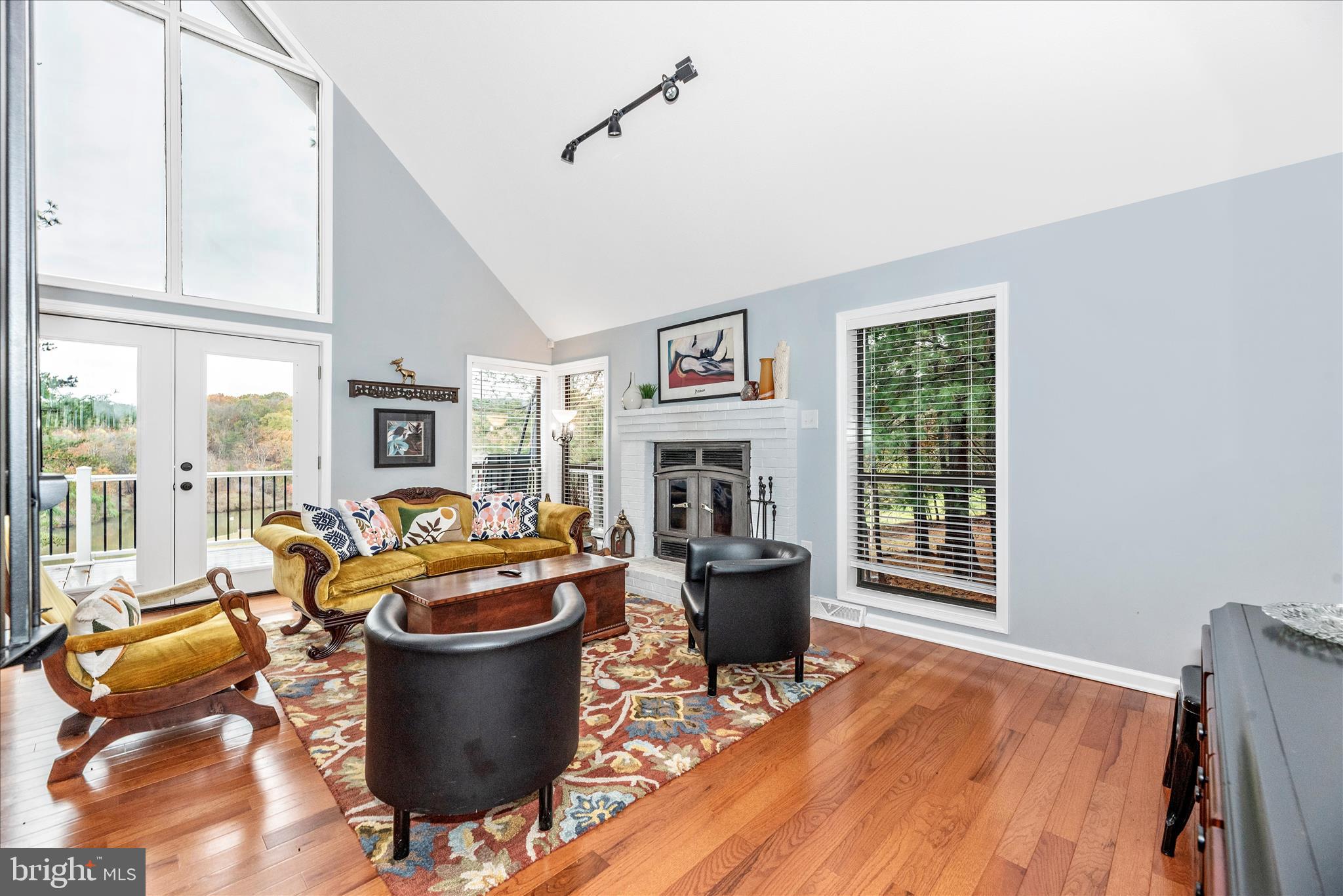 THE WOODS - Residential