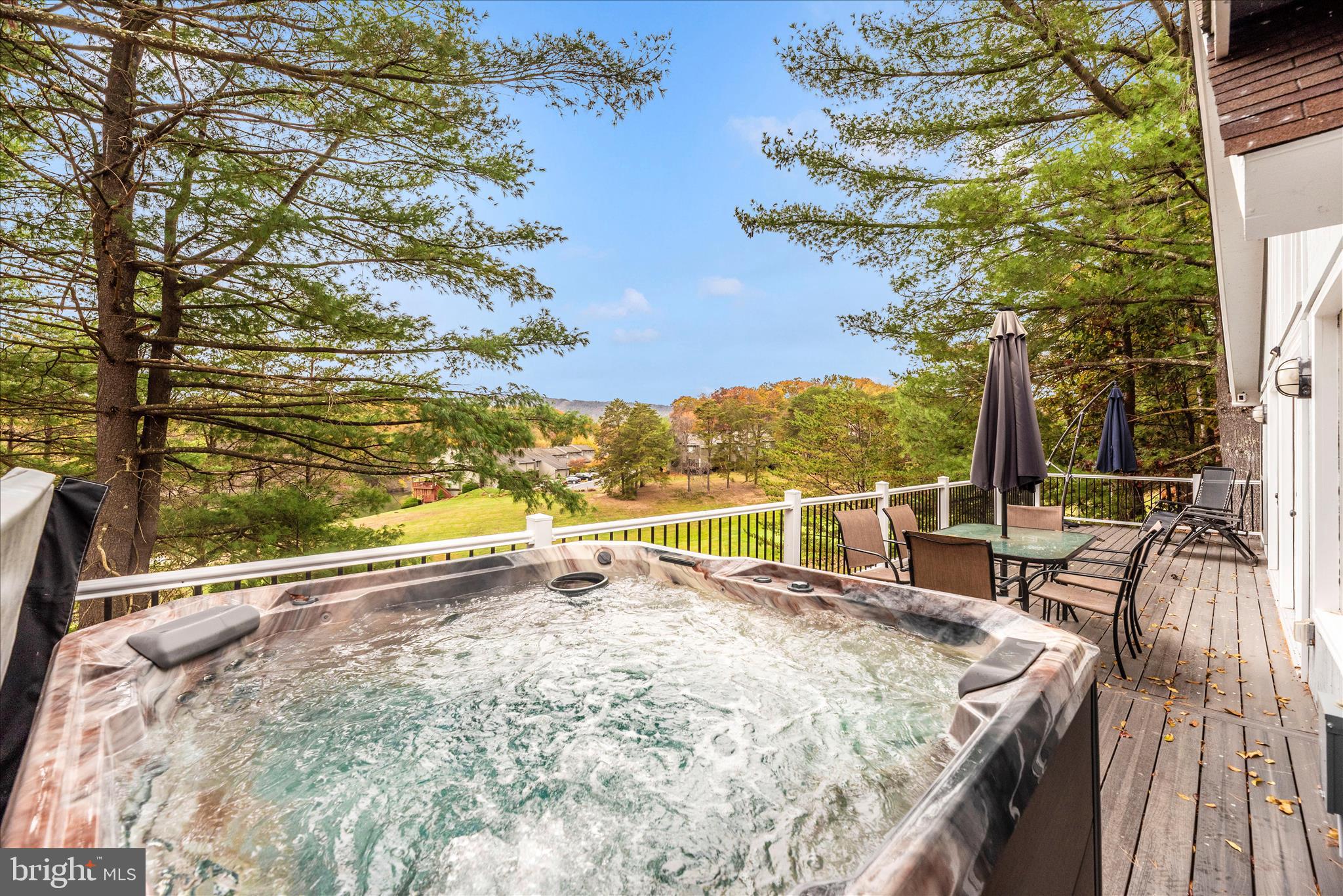 THE WOODS - Residential