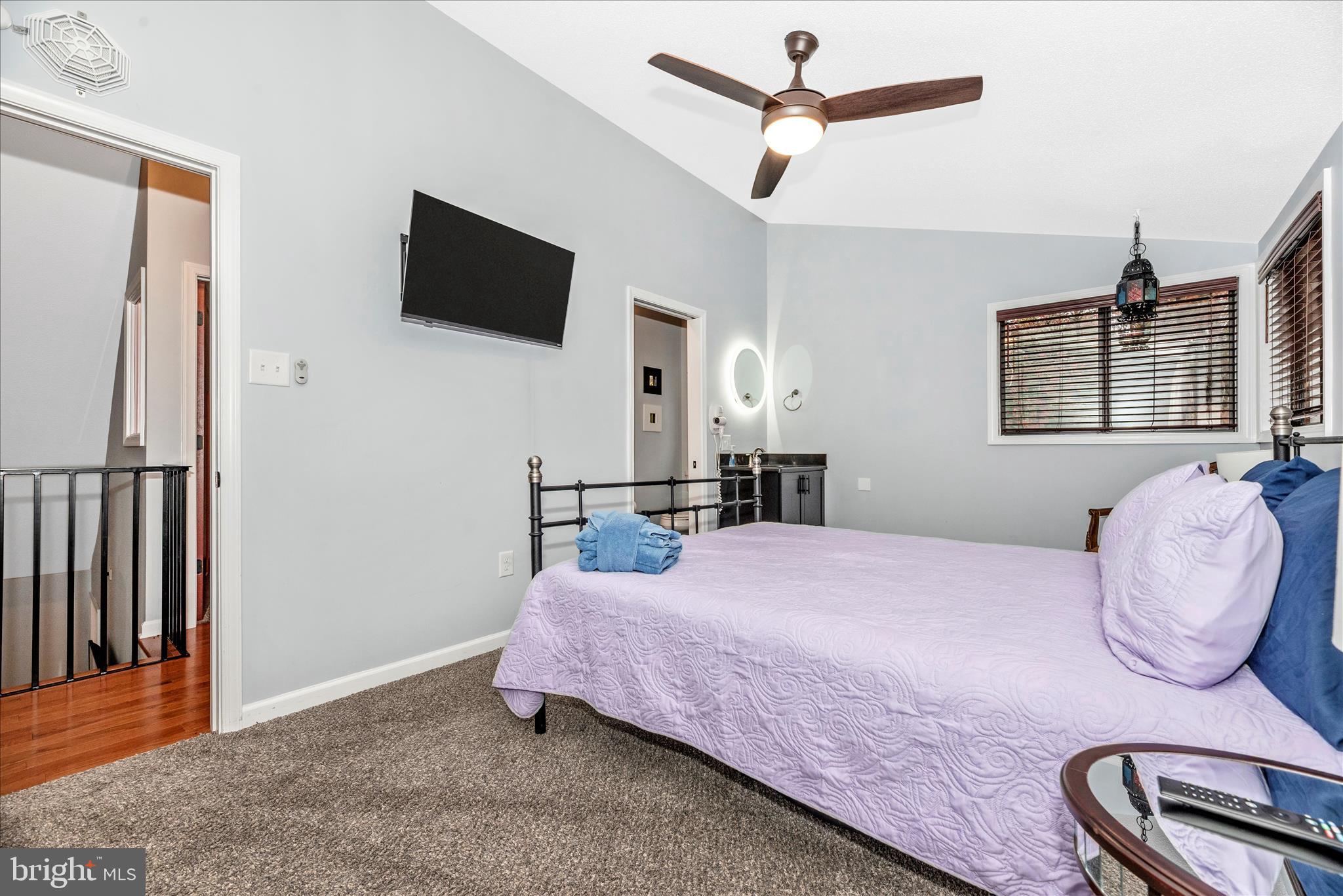 THE WOODS - Residential