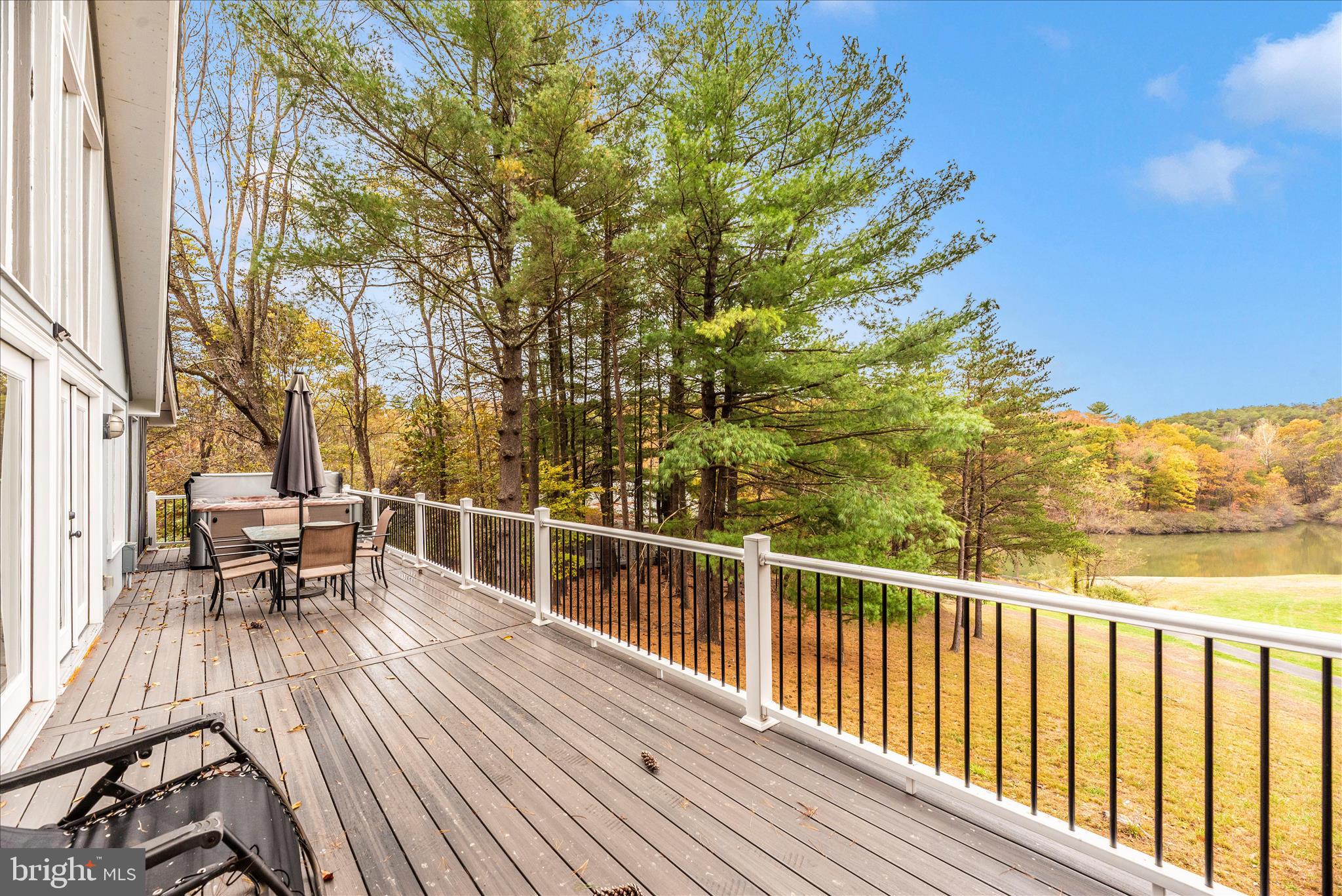 THE WOODS - Residential