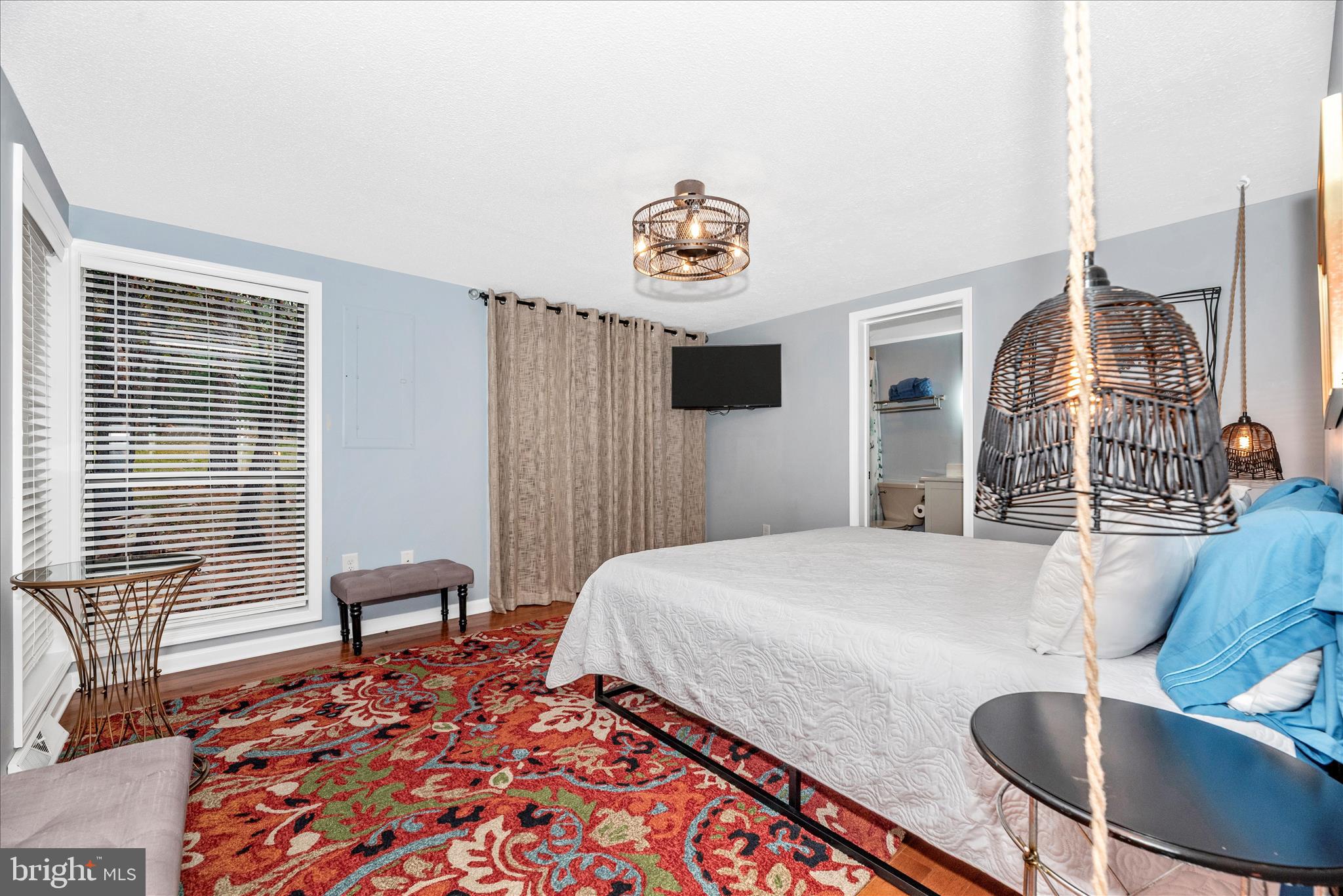 THE WOODS - Residential