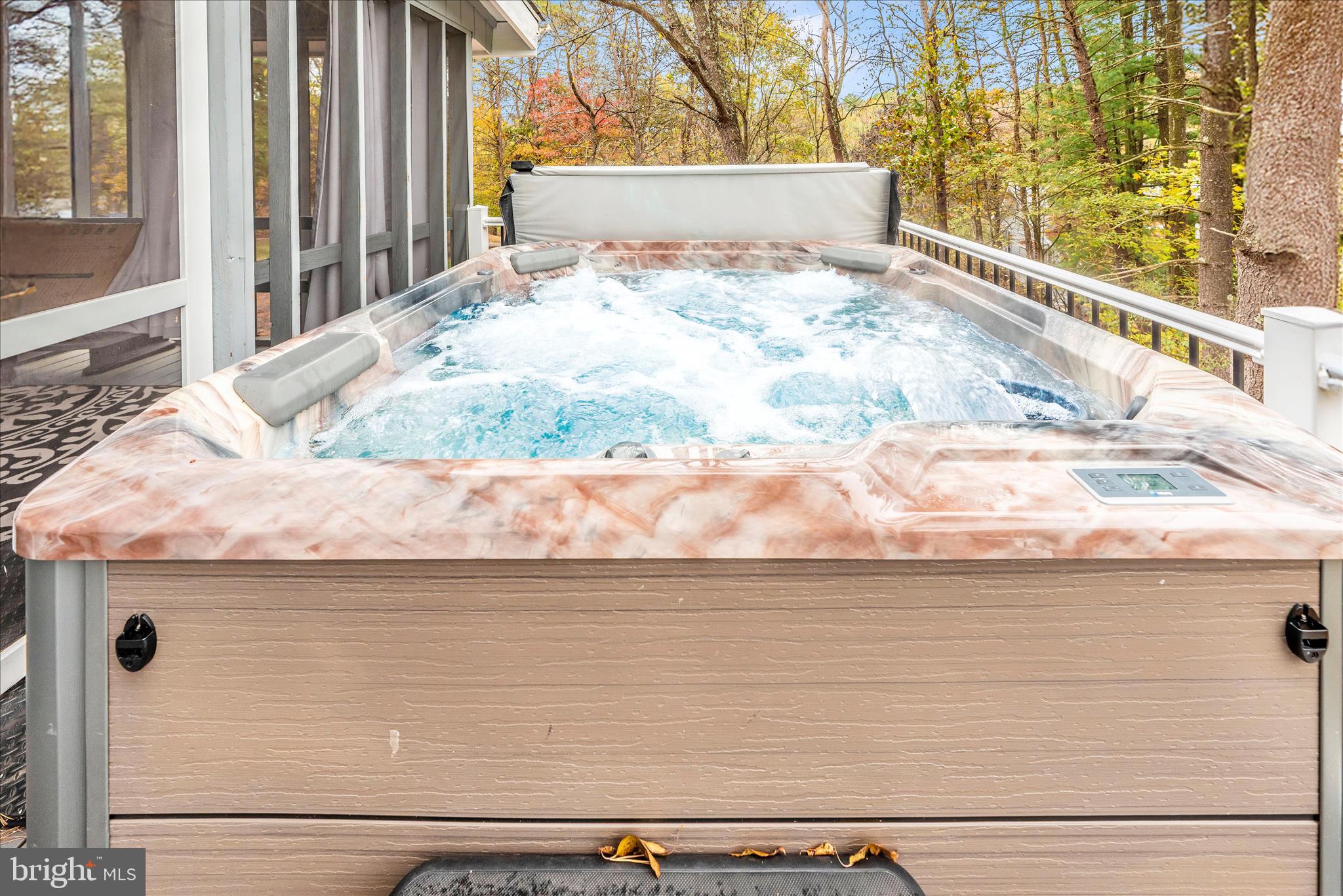 THE WOODS - Residential