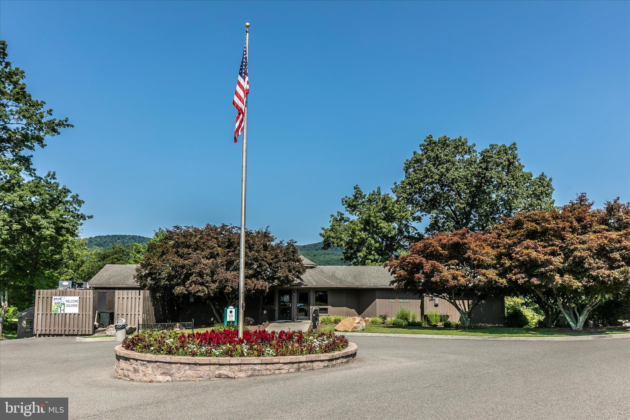 THE WOODS - Residential