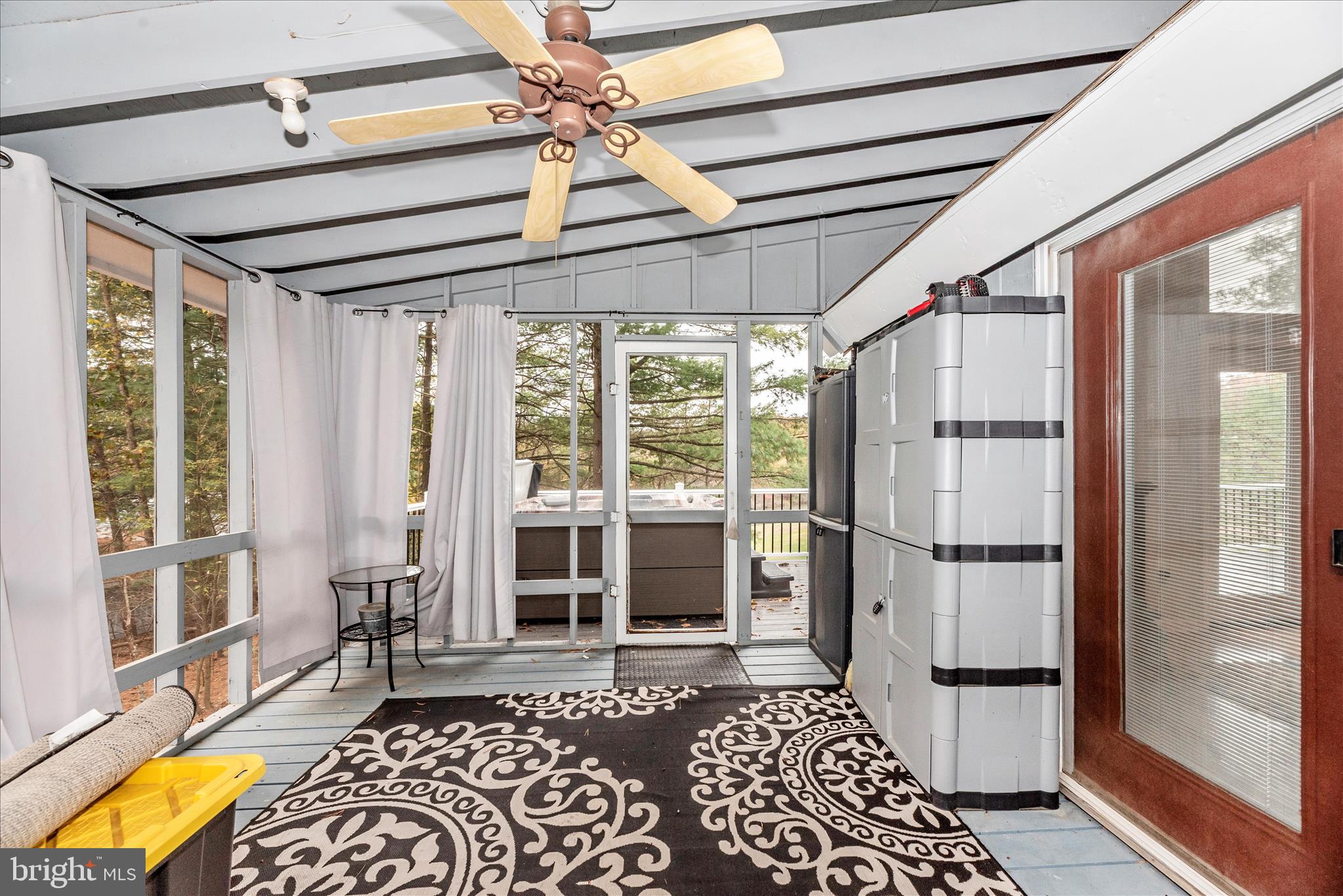 THE WOODS - Residential