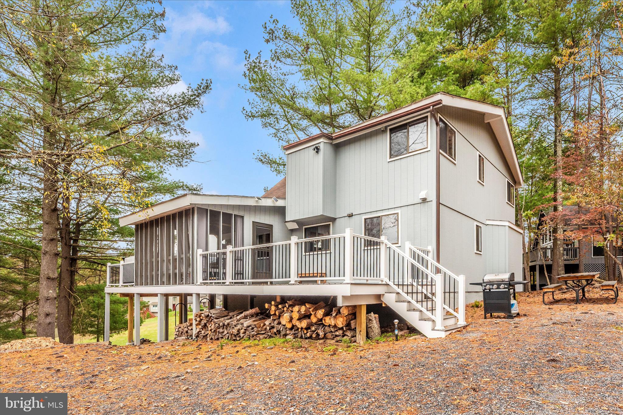 THE WOODS - Residential