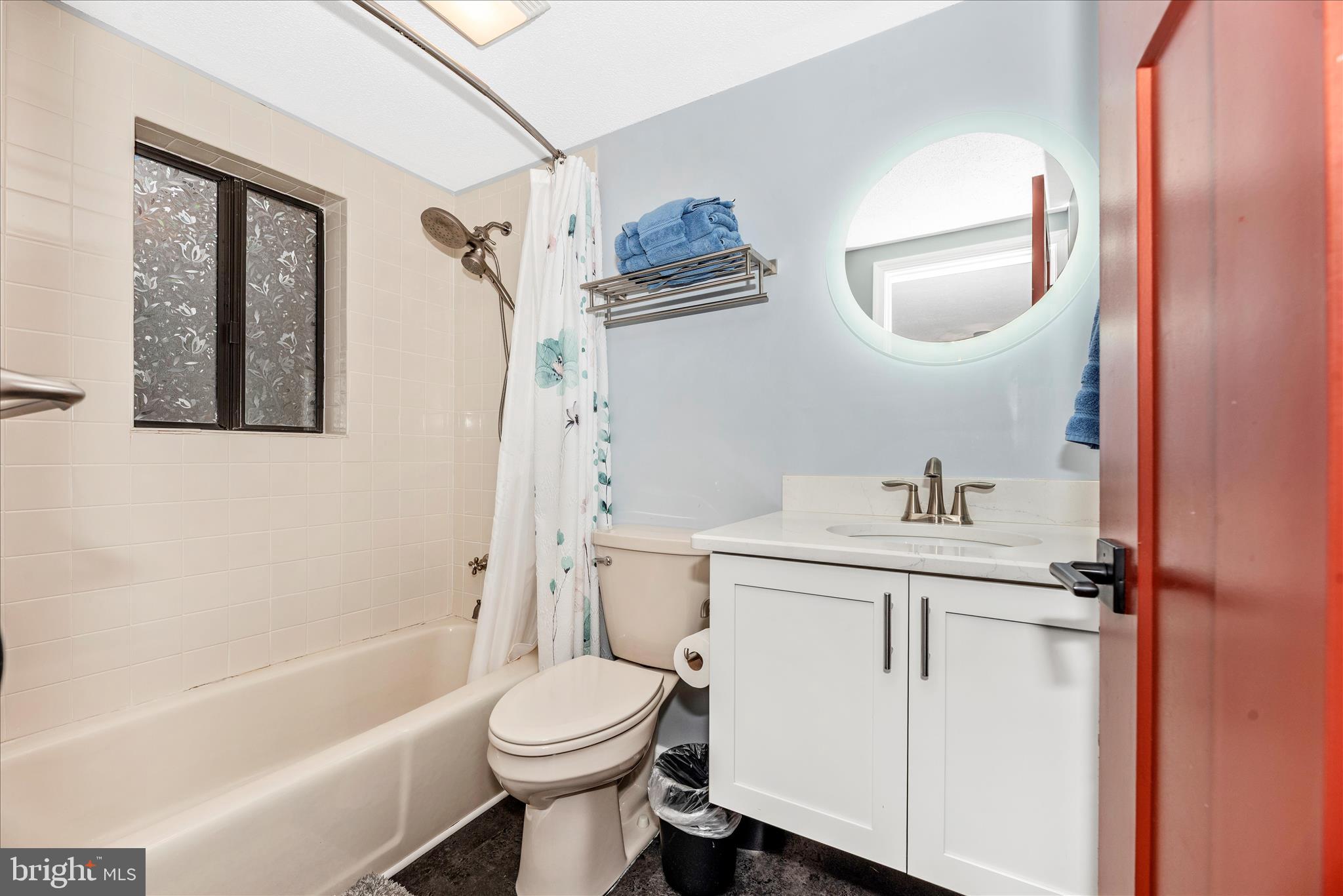 THE WOODS - Residential