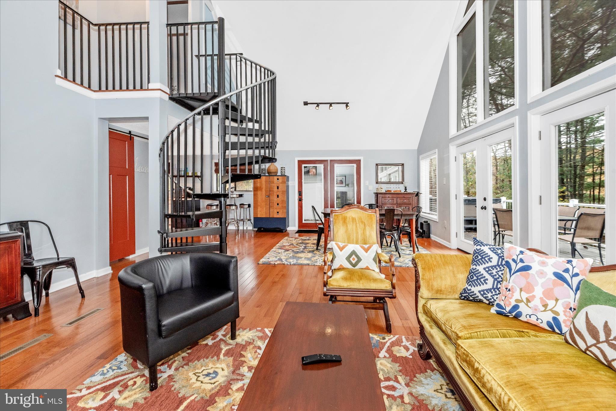 THE WOODS - Residential