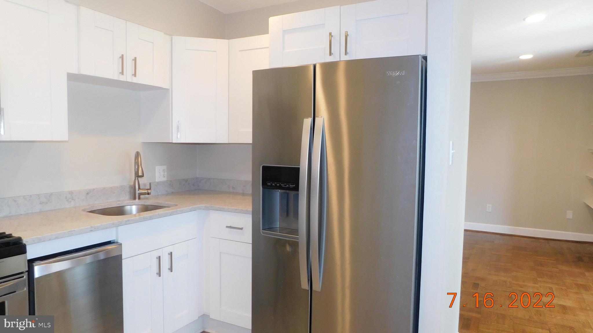 HERITAGE KNOLL - Residential