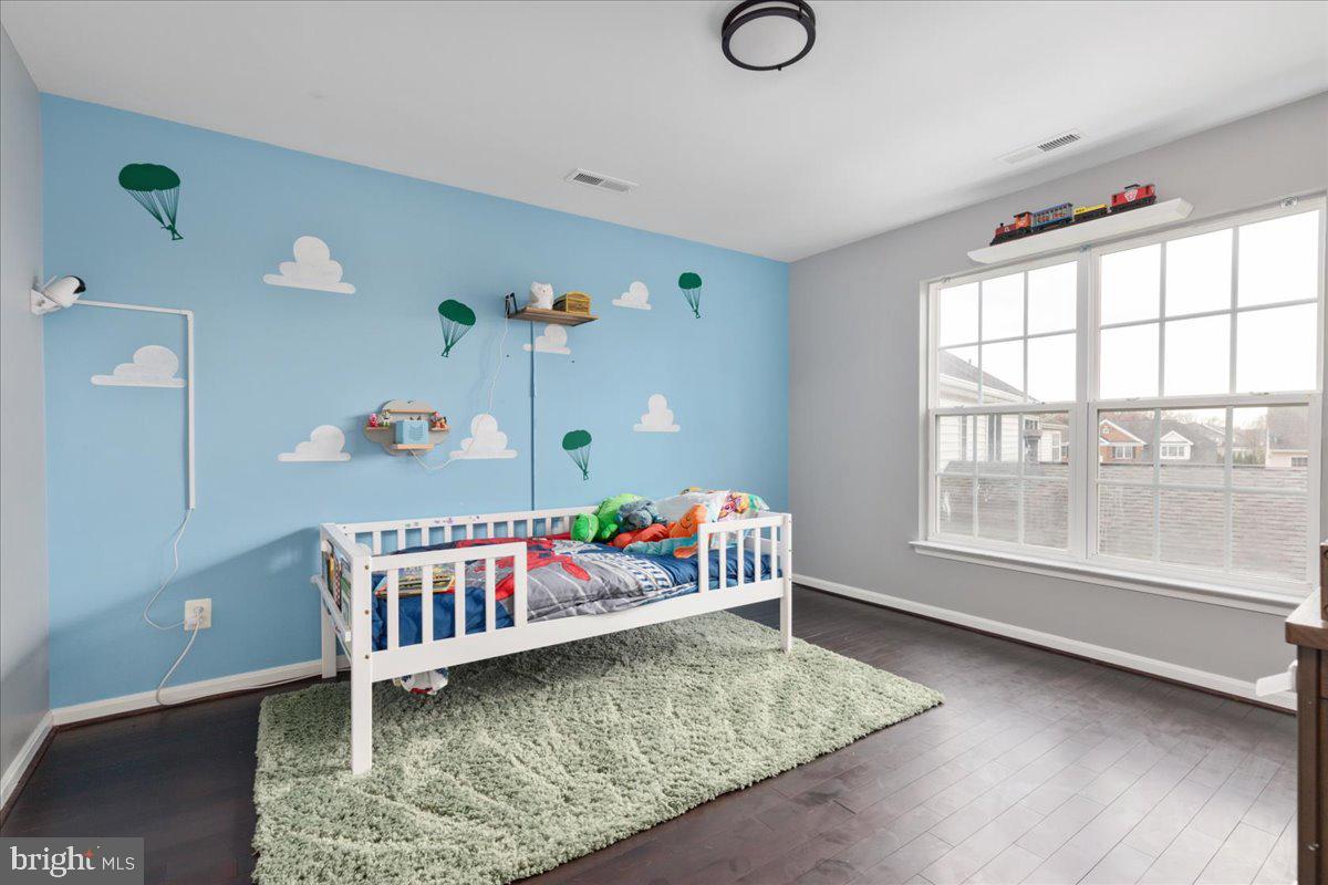 COLES RUN/PARKWAY WEST - Residential