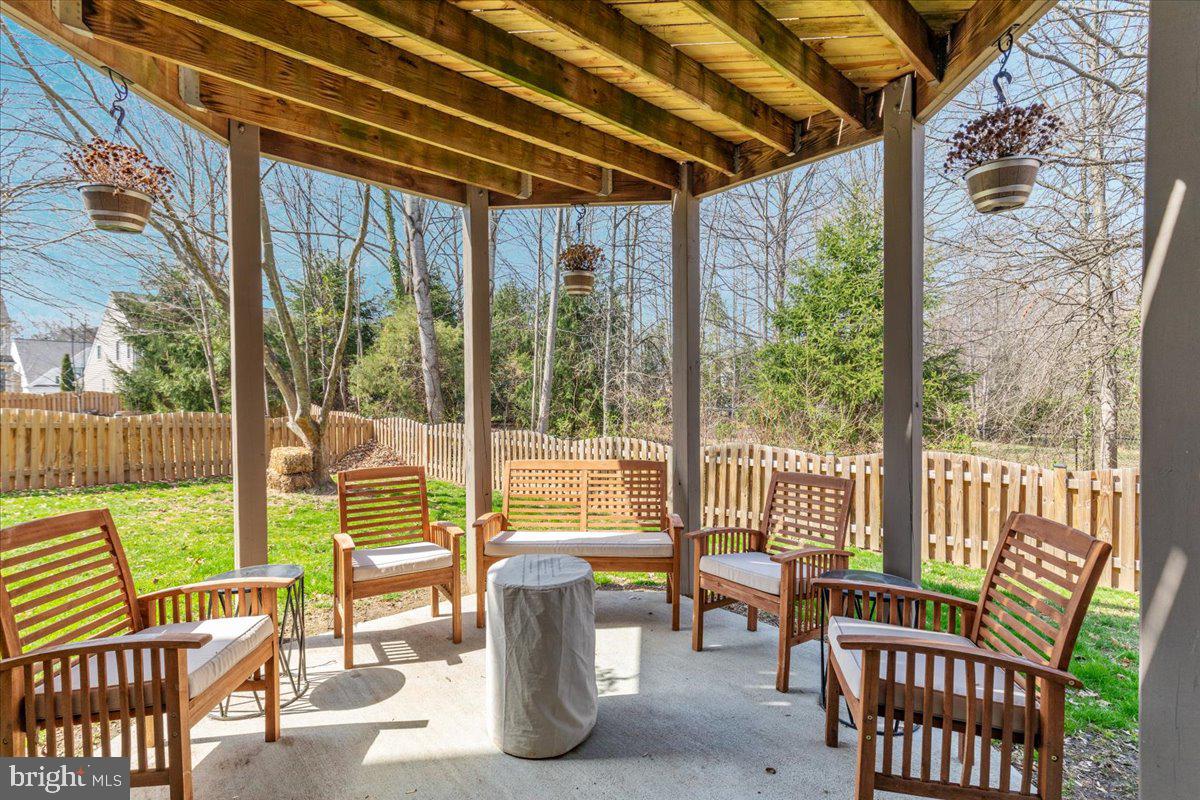 COLES RUN/PARKWAY WEST - Residential