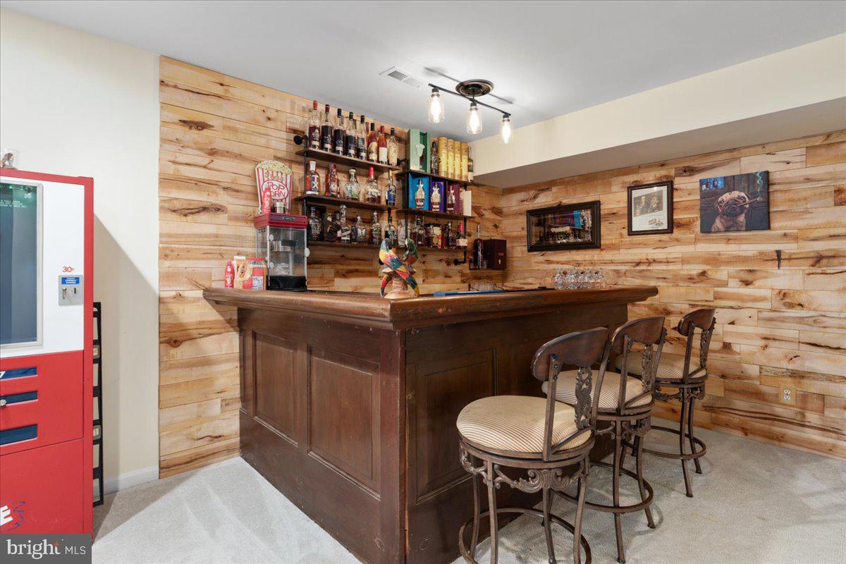 COLES RUN/PARKWAY WEST - Residential