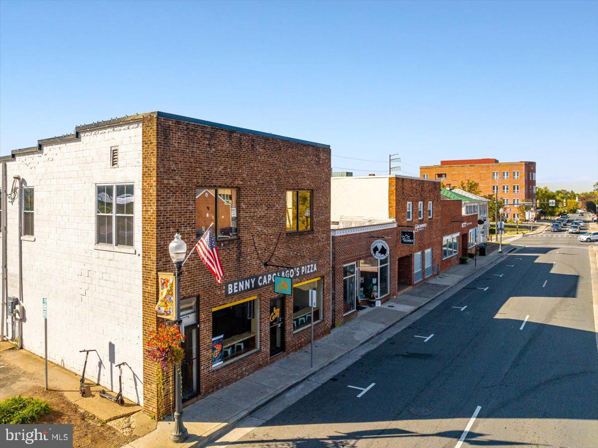 COLES RUN/PARKWAY WEST - Residential