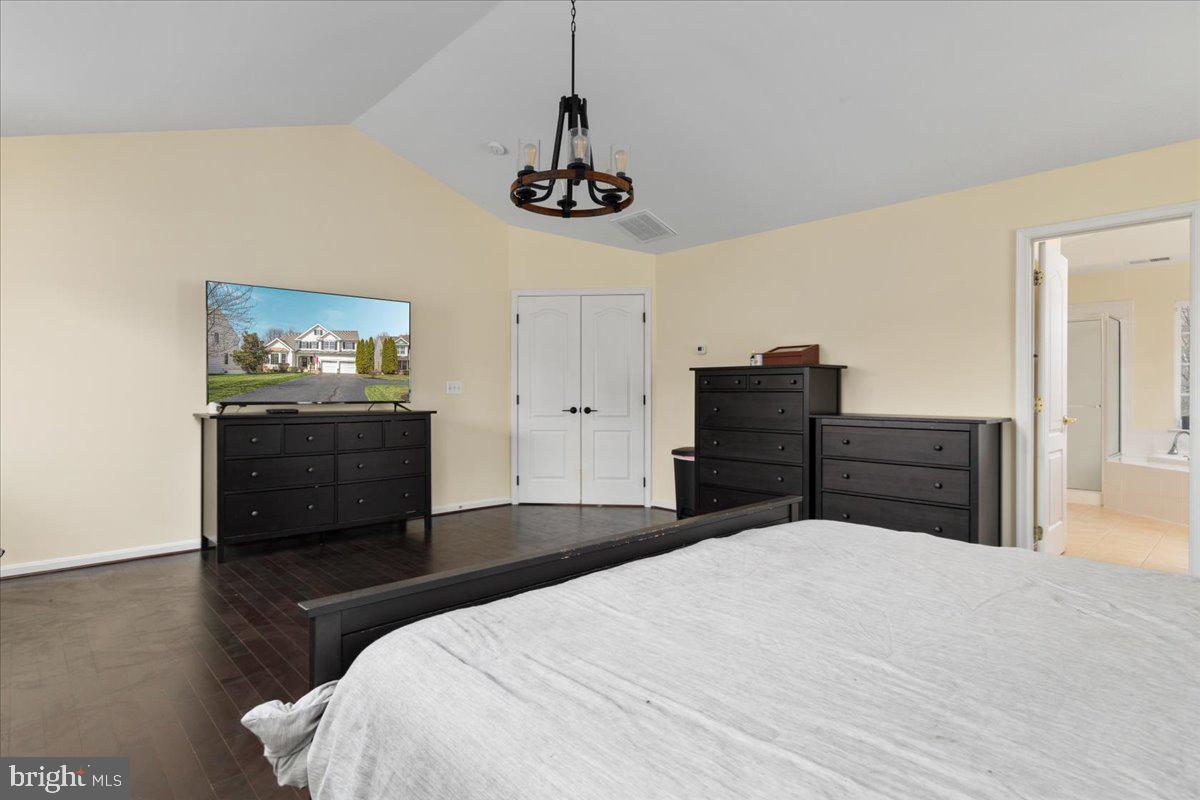 COLES RUN/PARKWAY WEST - Residential