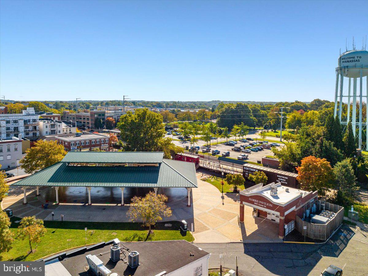 COLES RUN/PARKWAY WEST - Residential