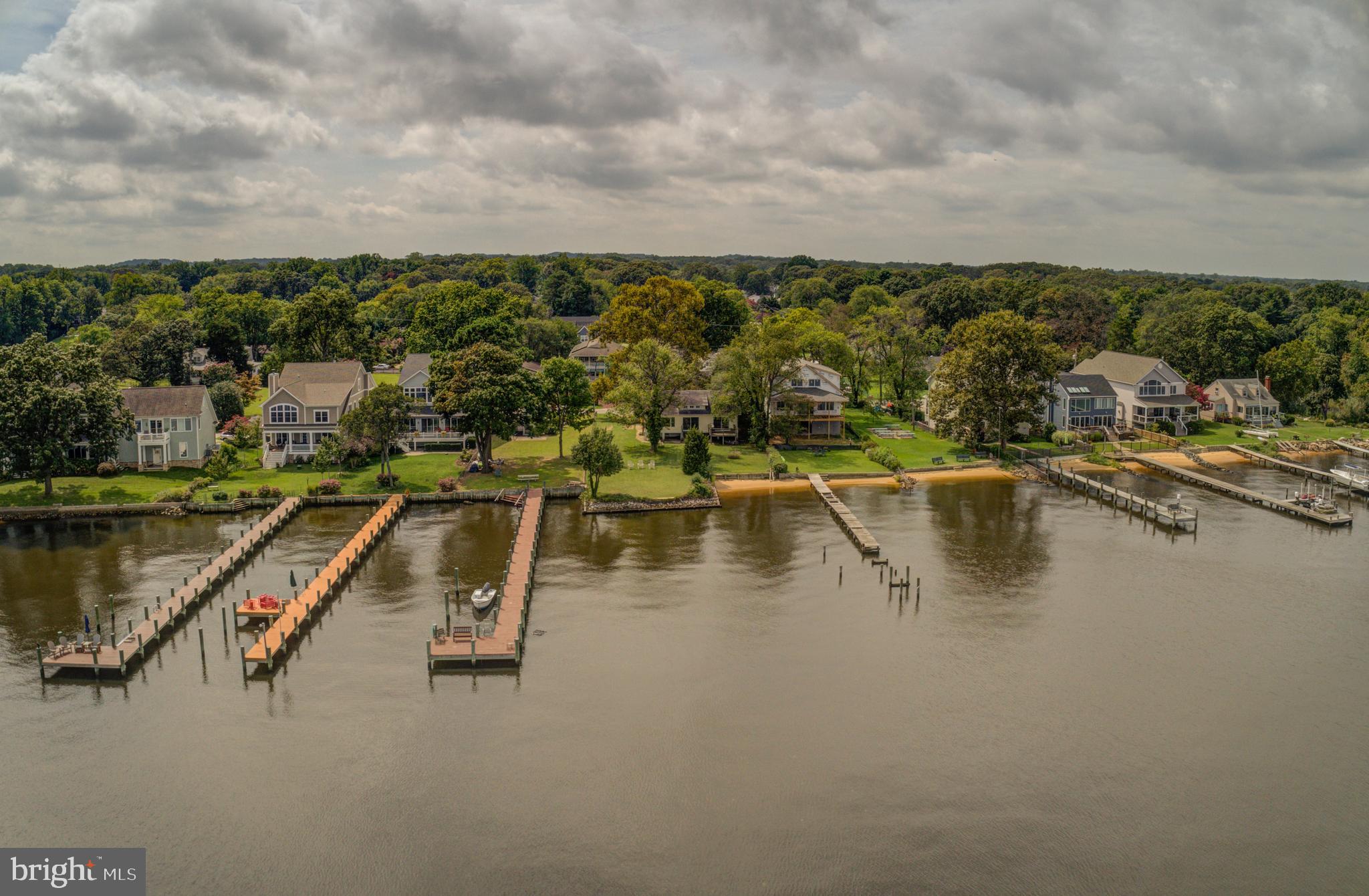 MAGOTHY MANOR - Residential