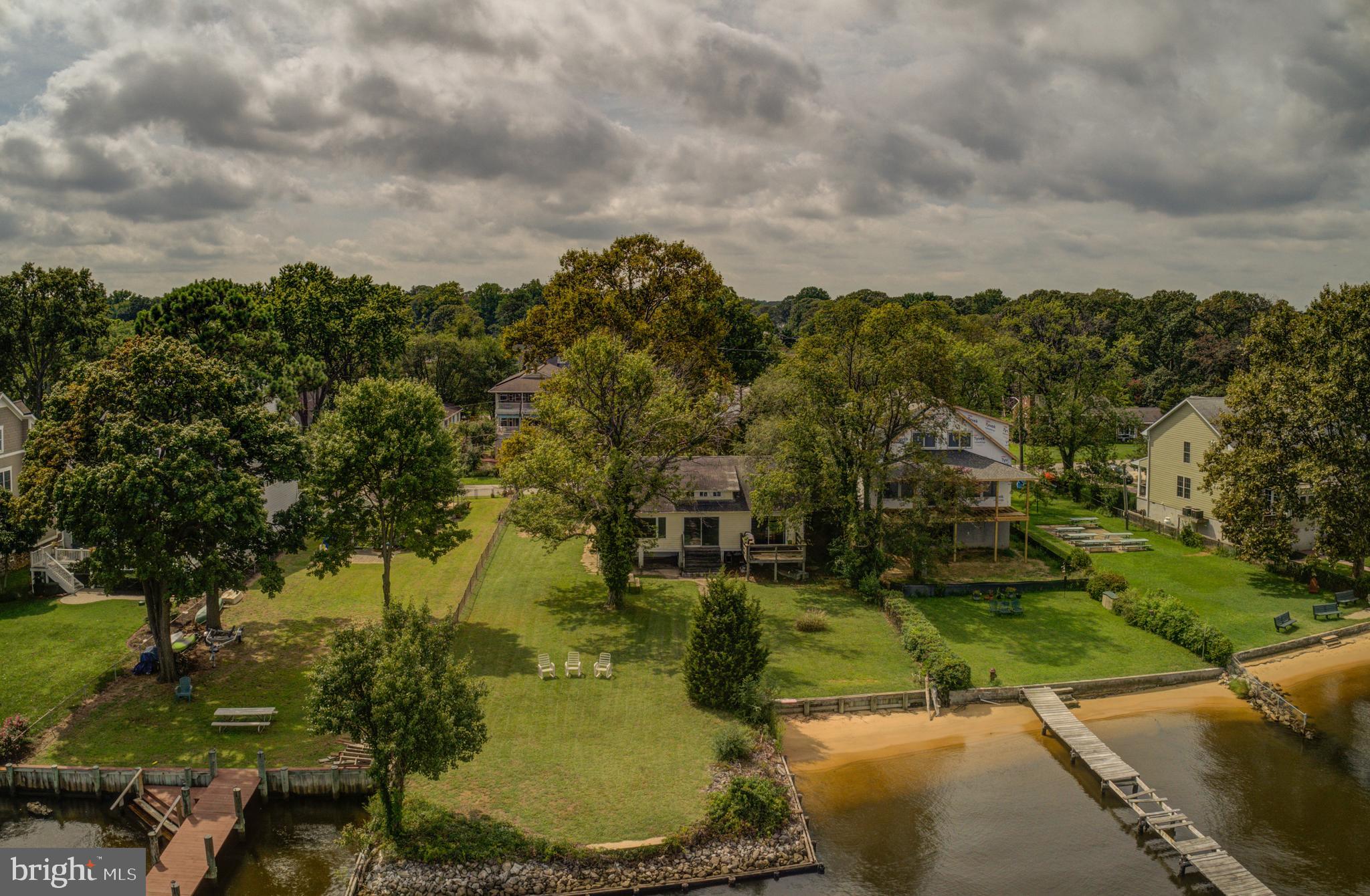 MAGOTHY MANOR - Residential