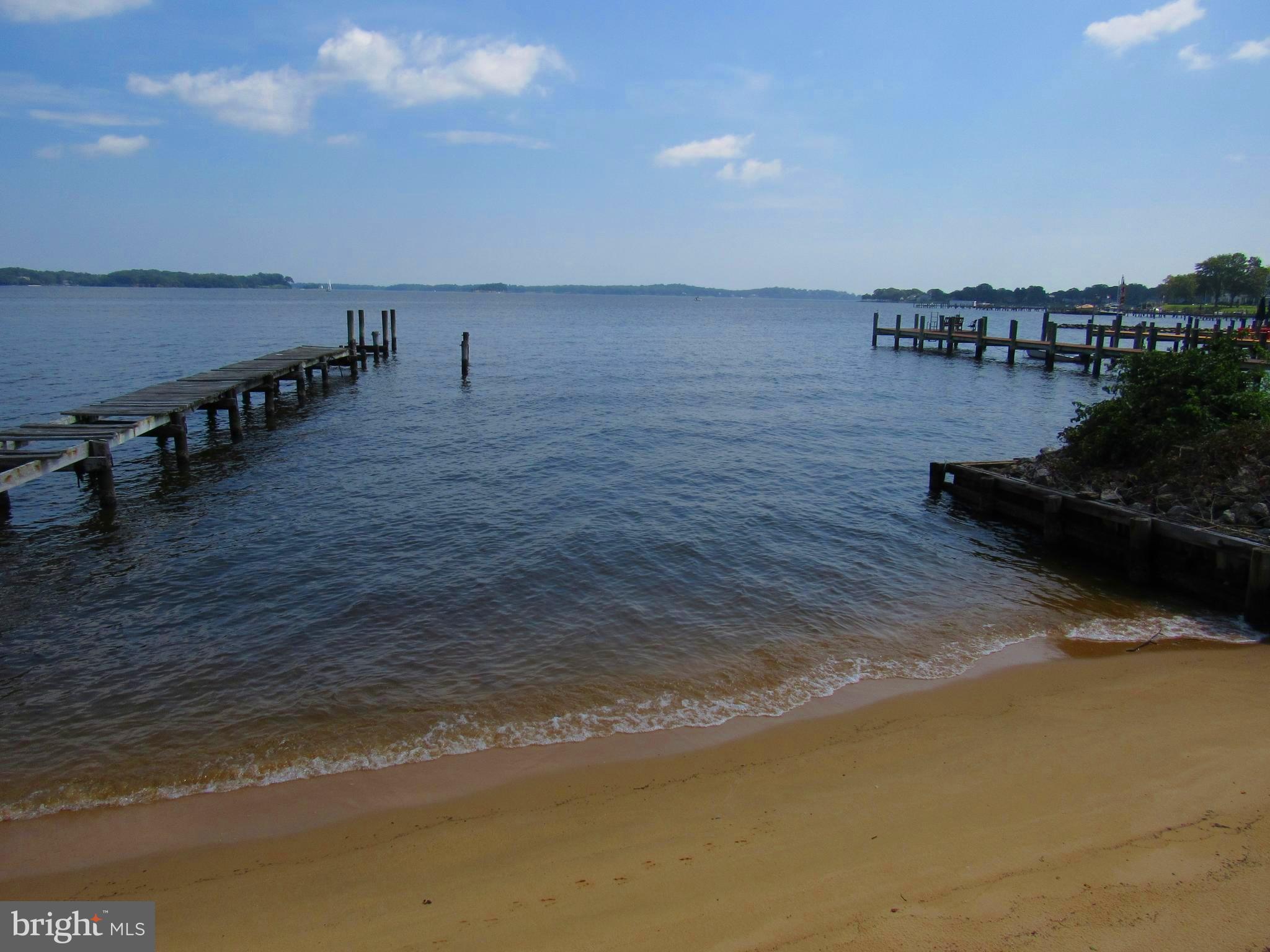 MAGOTHY MANOR - Residential