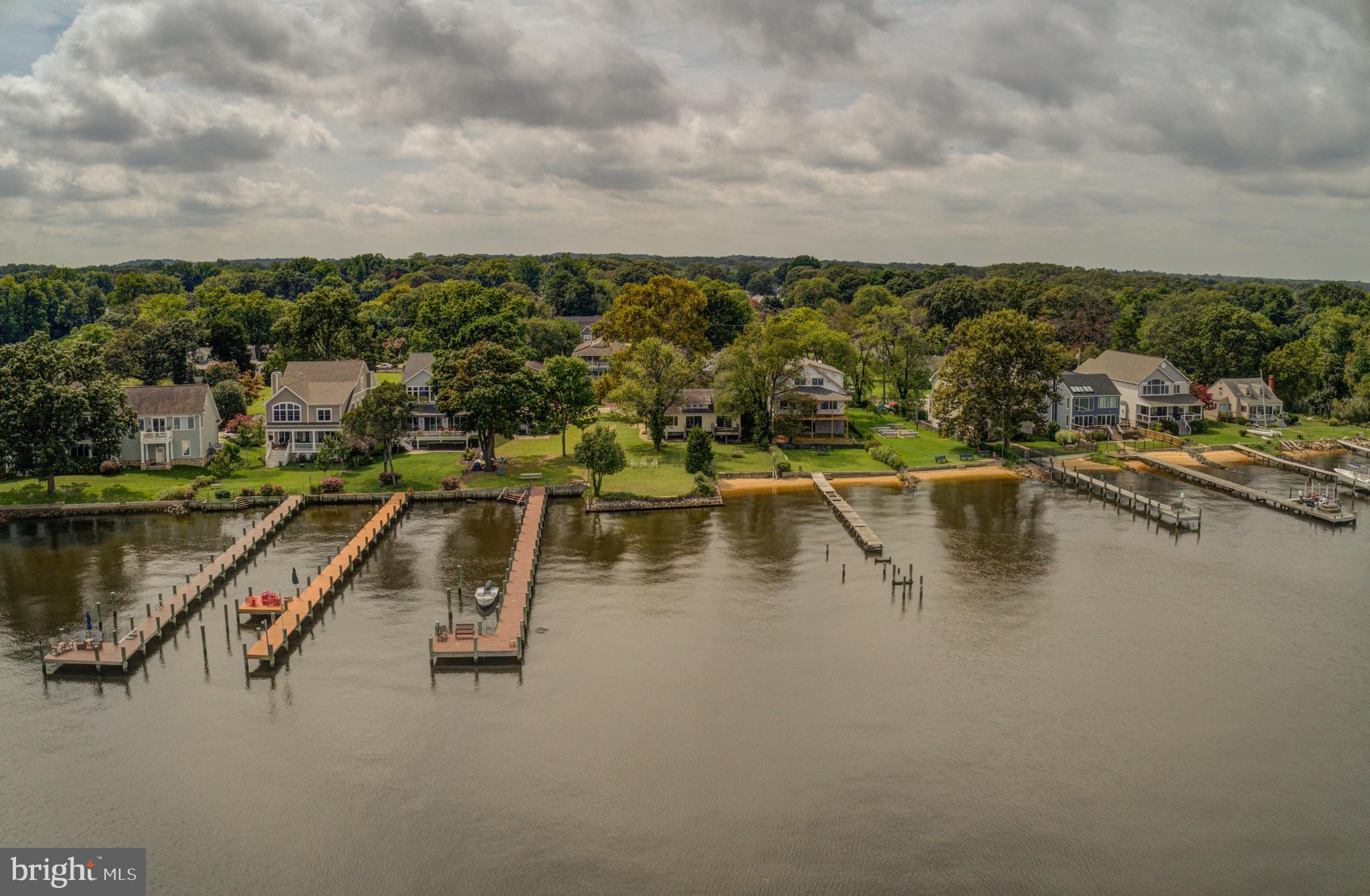 MAGOTHY MANOR - Residential