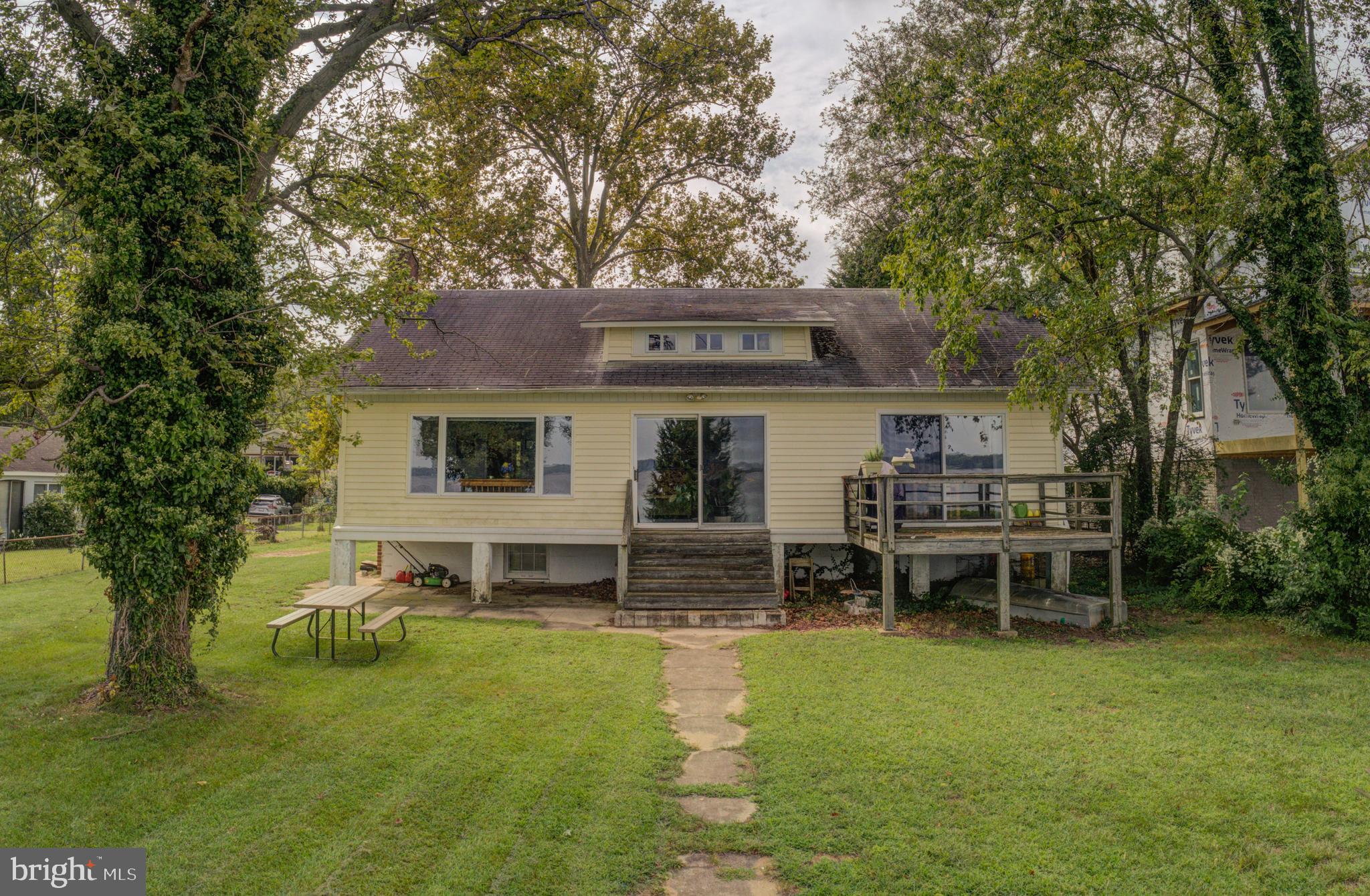 MAGOTHY MANOR - Residential