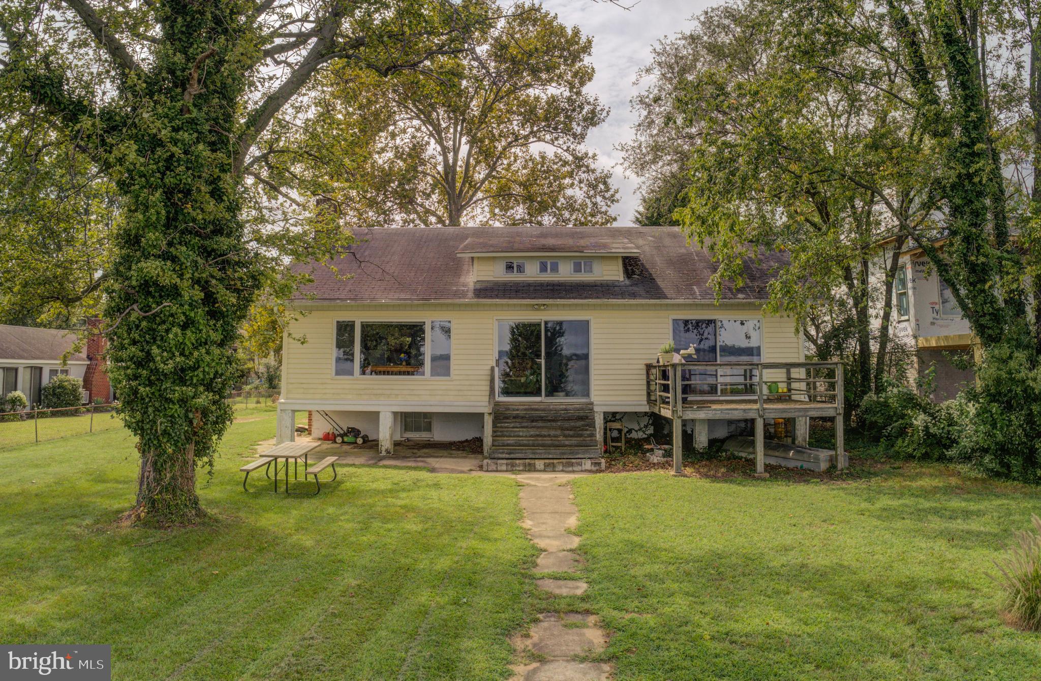 MAGOTHY MANOR - Residential