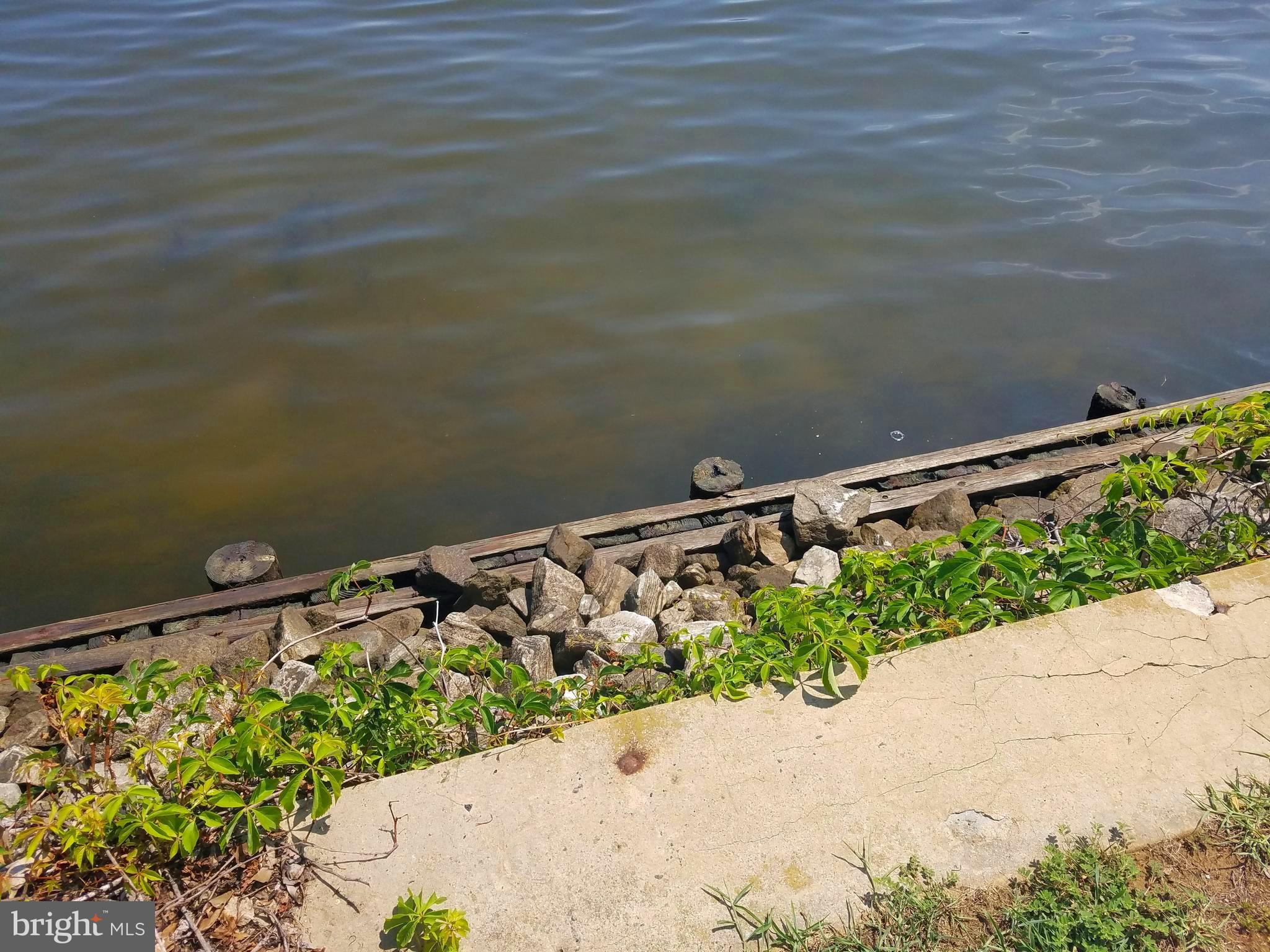 MAGOTHY MANOR - Residential