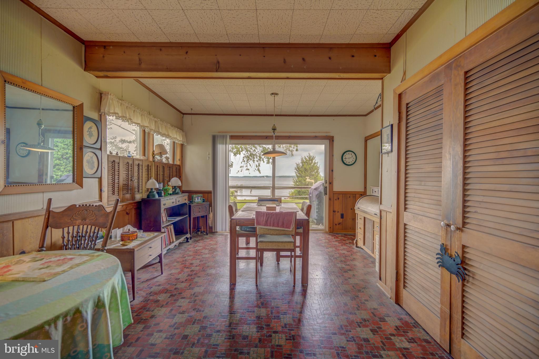 MAGOTHY MANOR - Residential