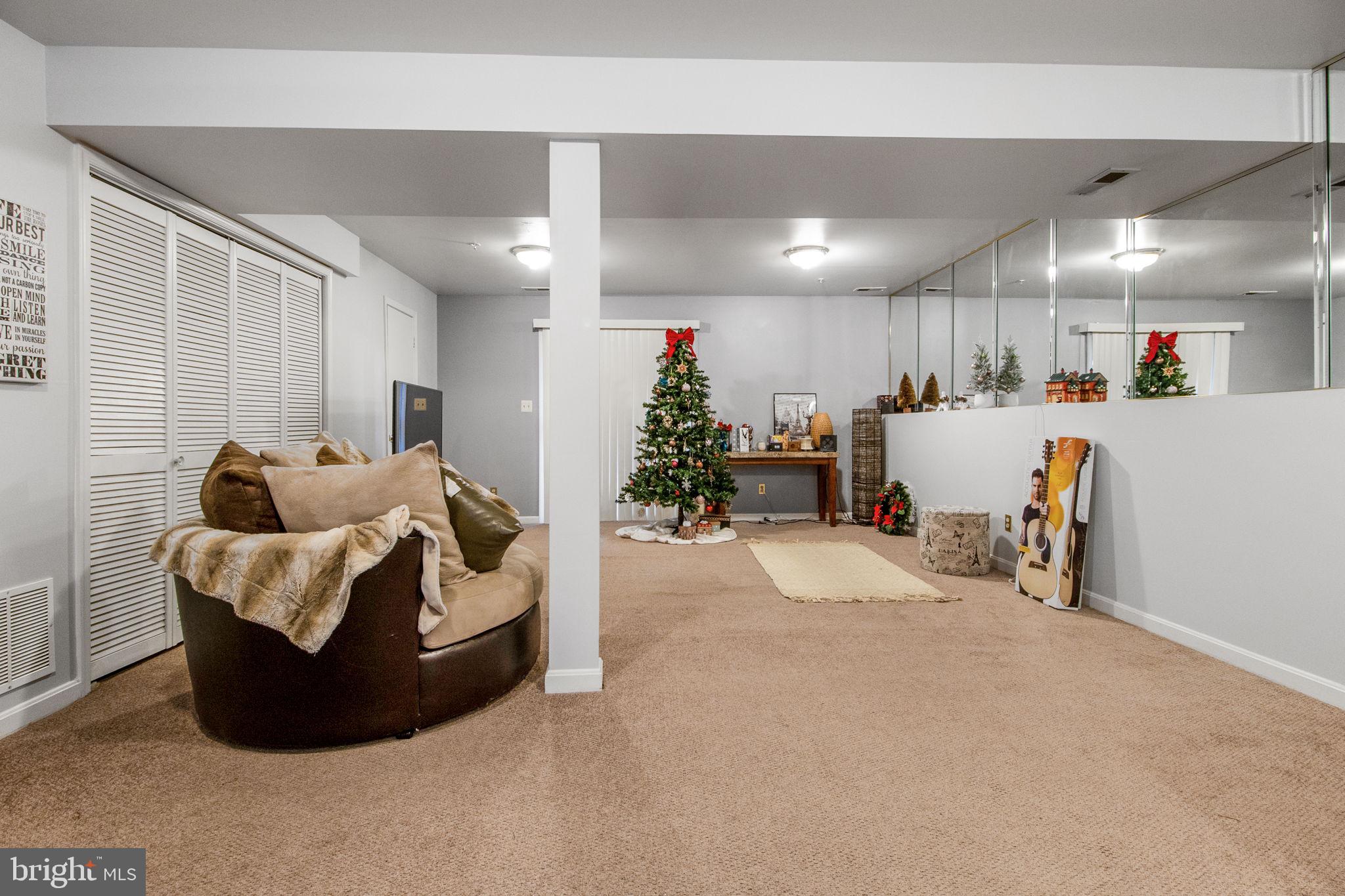 CAPITOL HEIGHTS - Residential