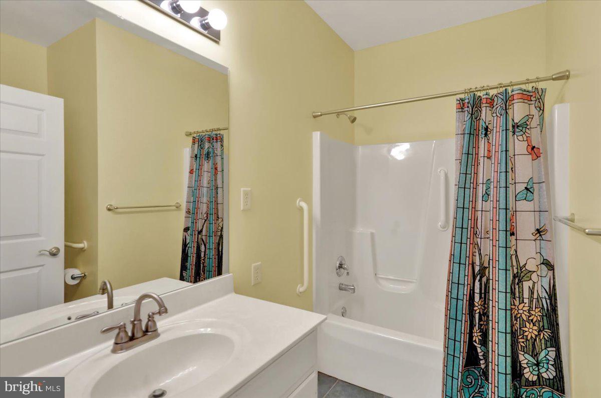 OLDE STONE WAY - Residential