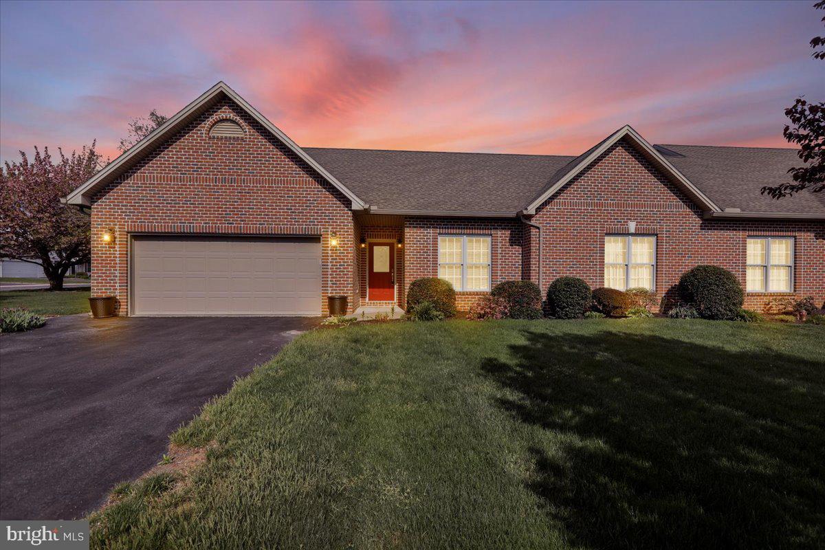 OLDE STONE WAY - Residential