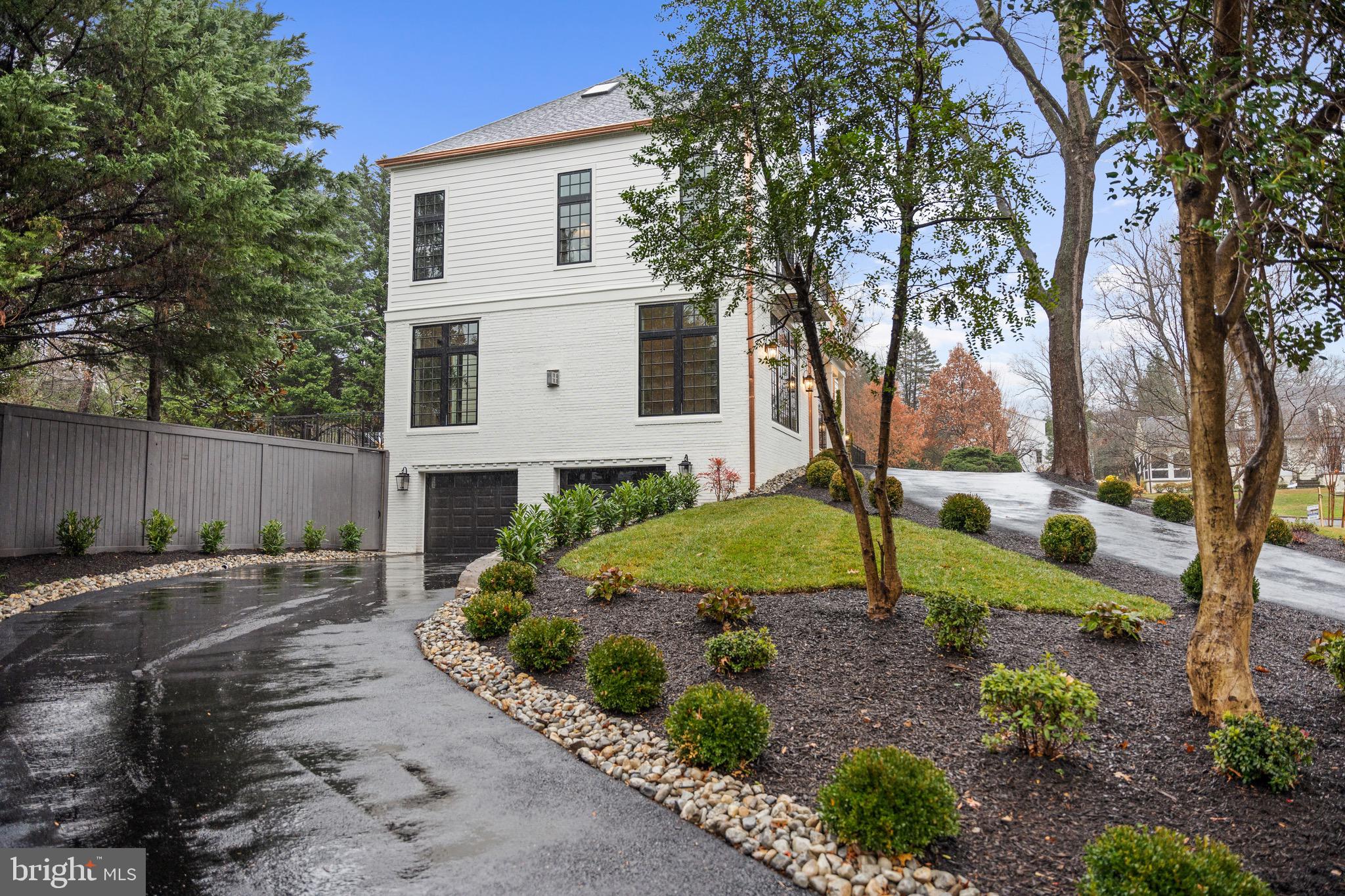SPRING VALLEY - Residential