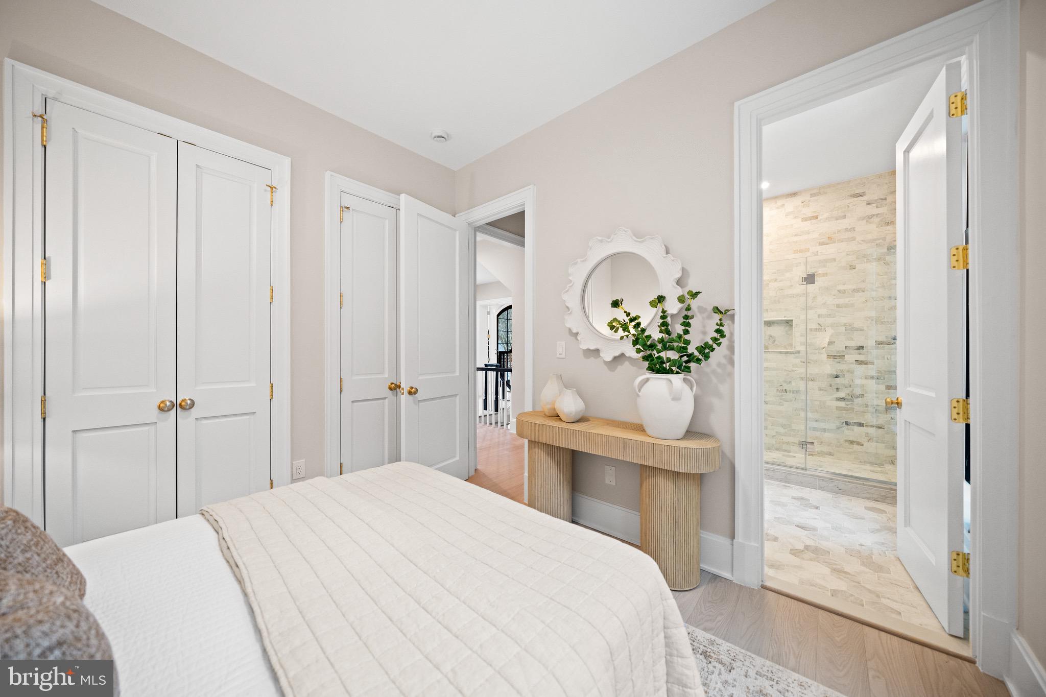 SPRING VALLEY - Residential