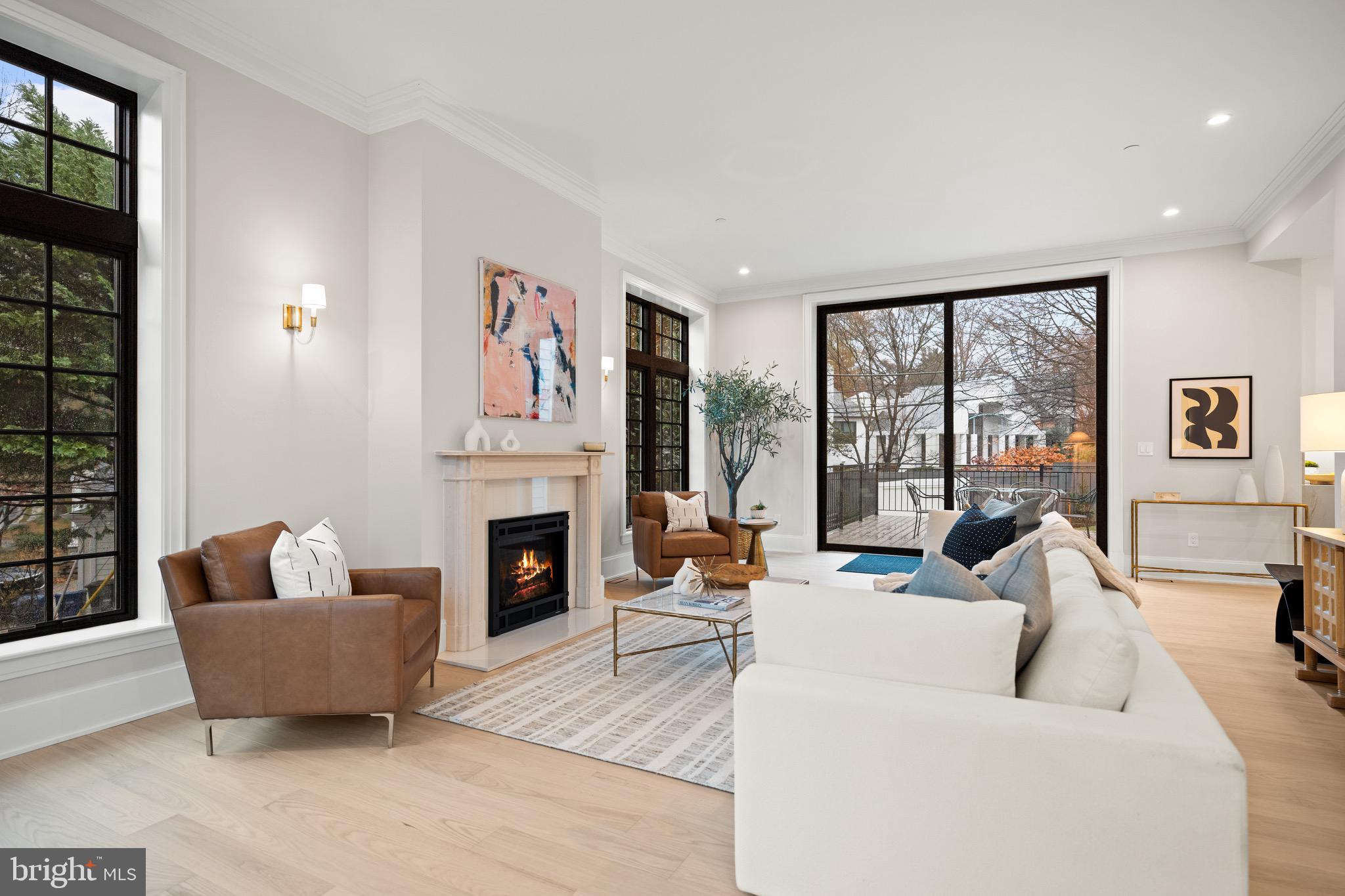SPRING VALLEY - Residential