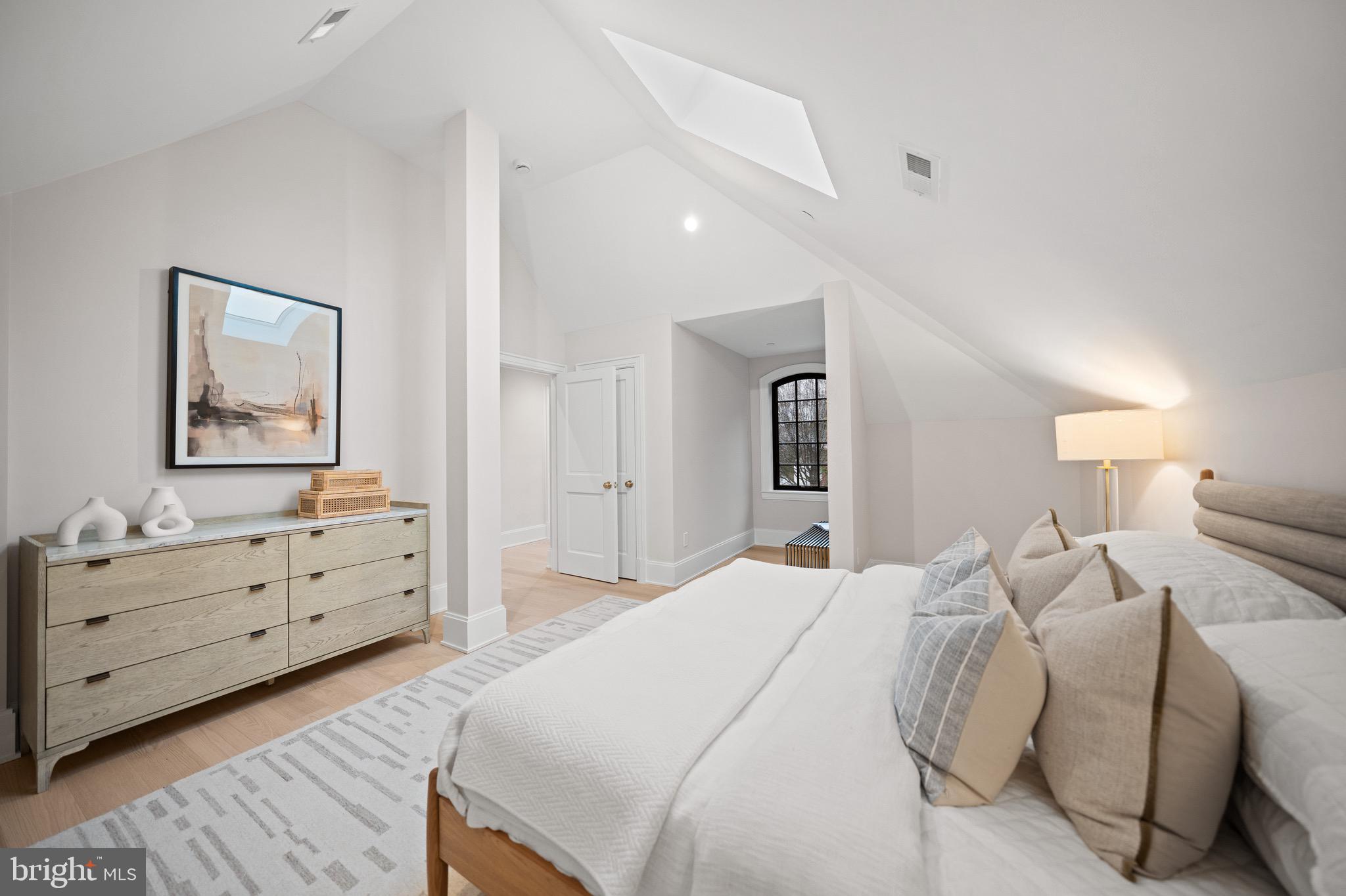 SPRING VALLEY - Residential