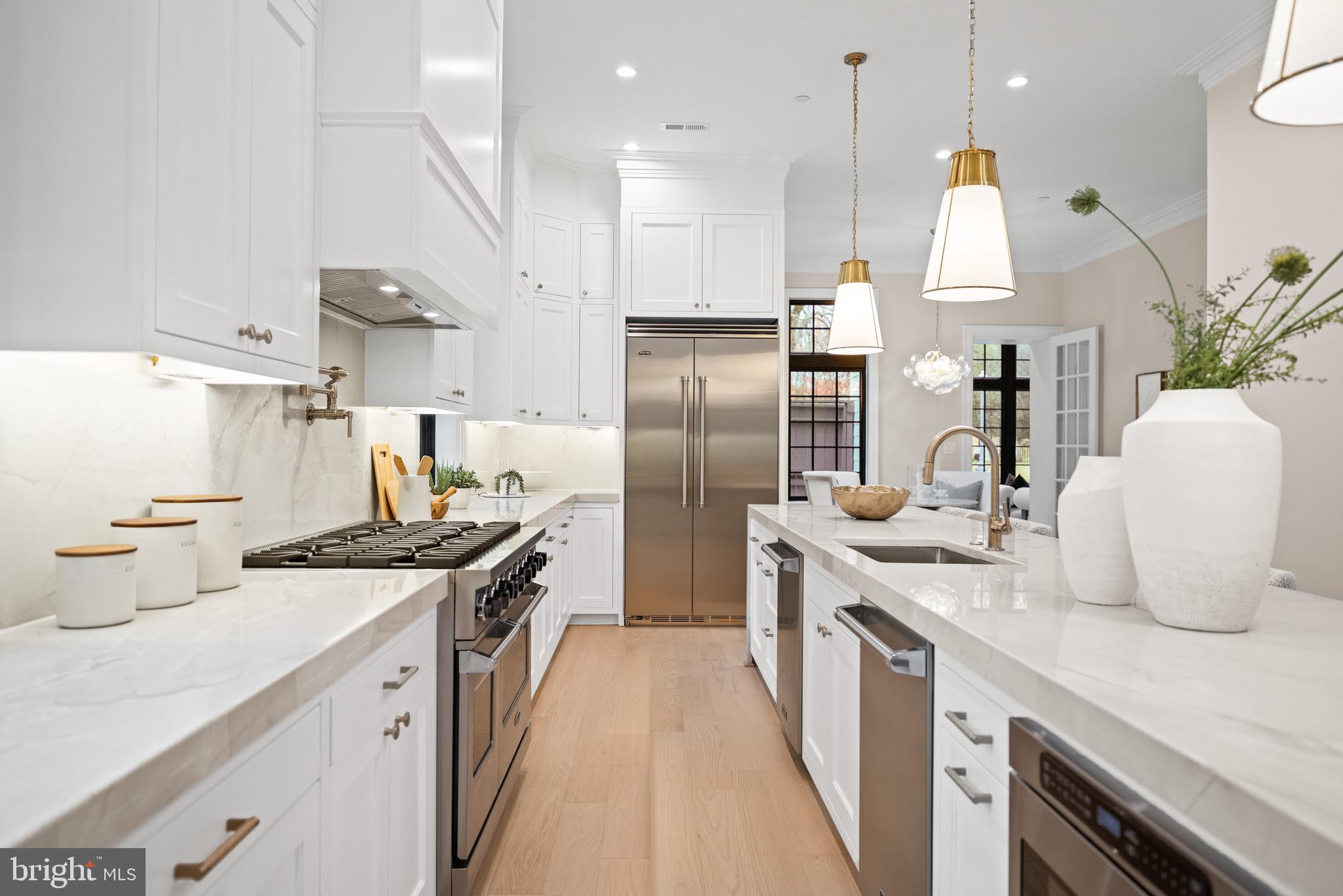 SPRING VALLEY - Residential