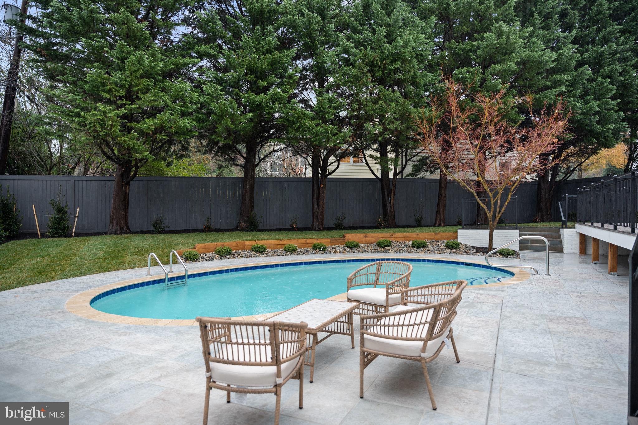 SPRING VALLEY - Residential