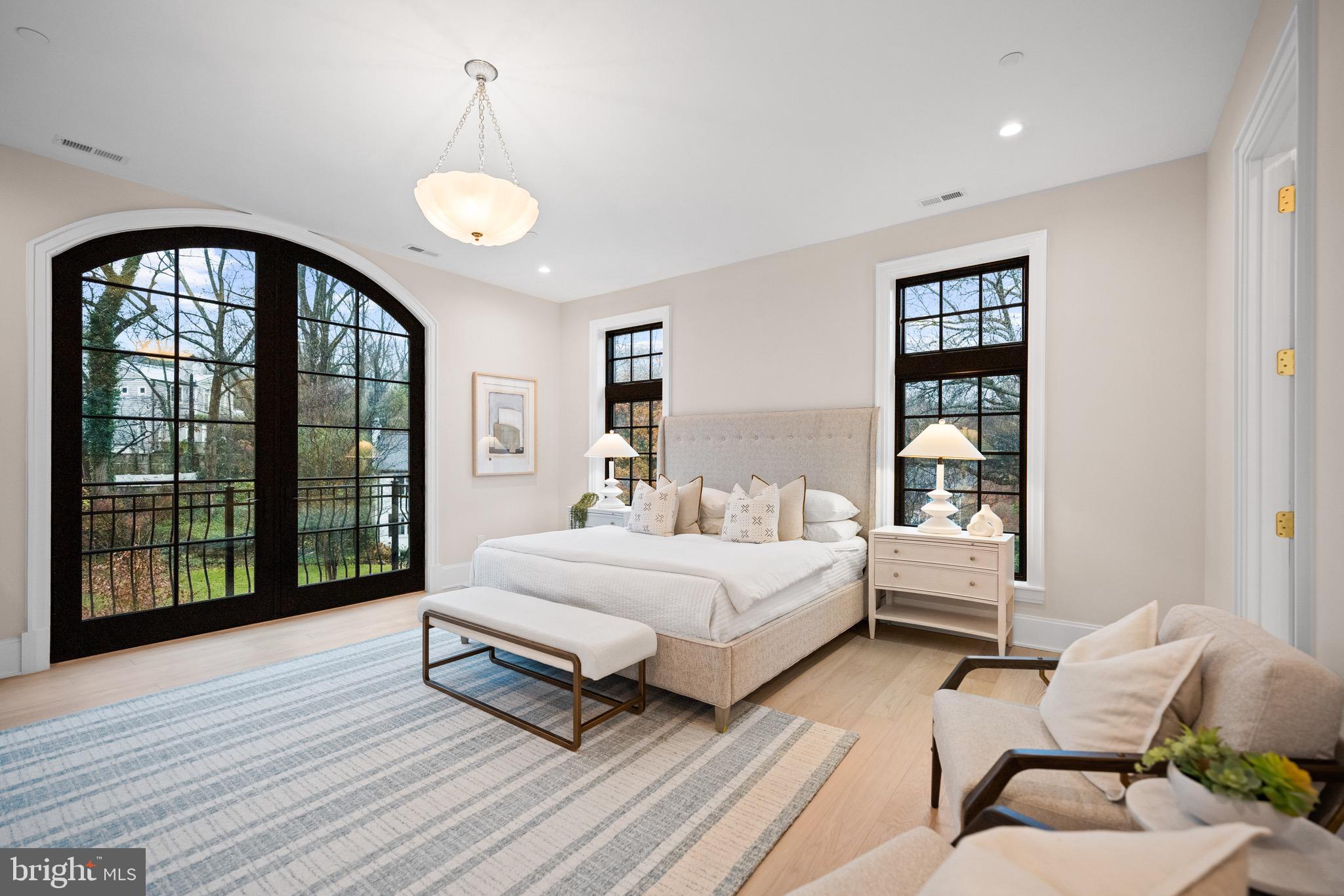 SPRING VALLEY - Residential