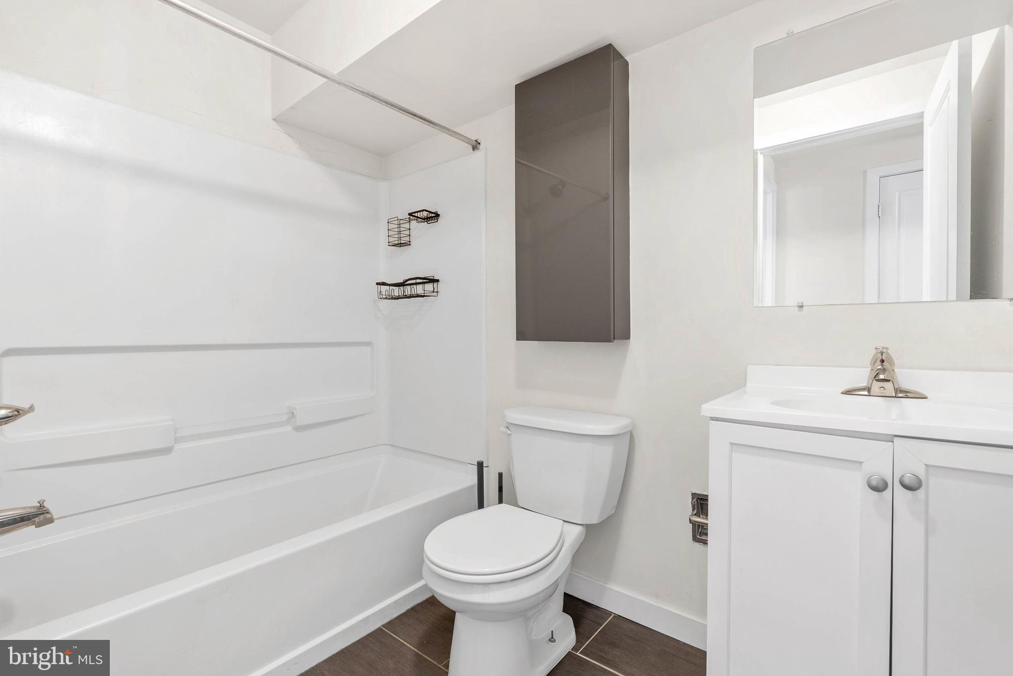 SOCIETY HILL - Residential Lease