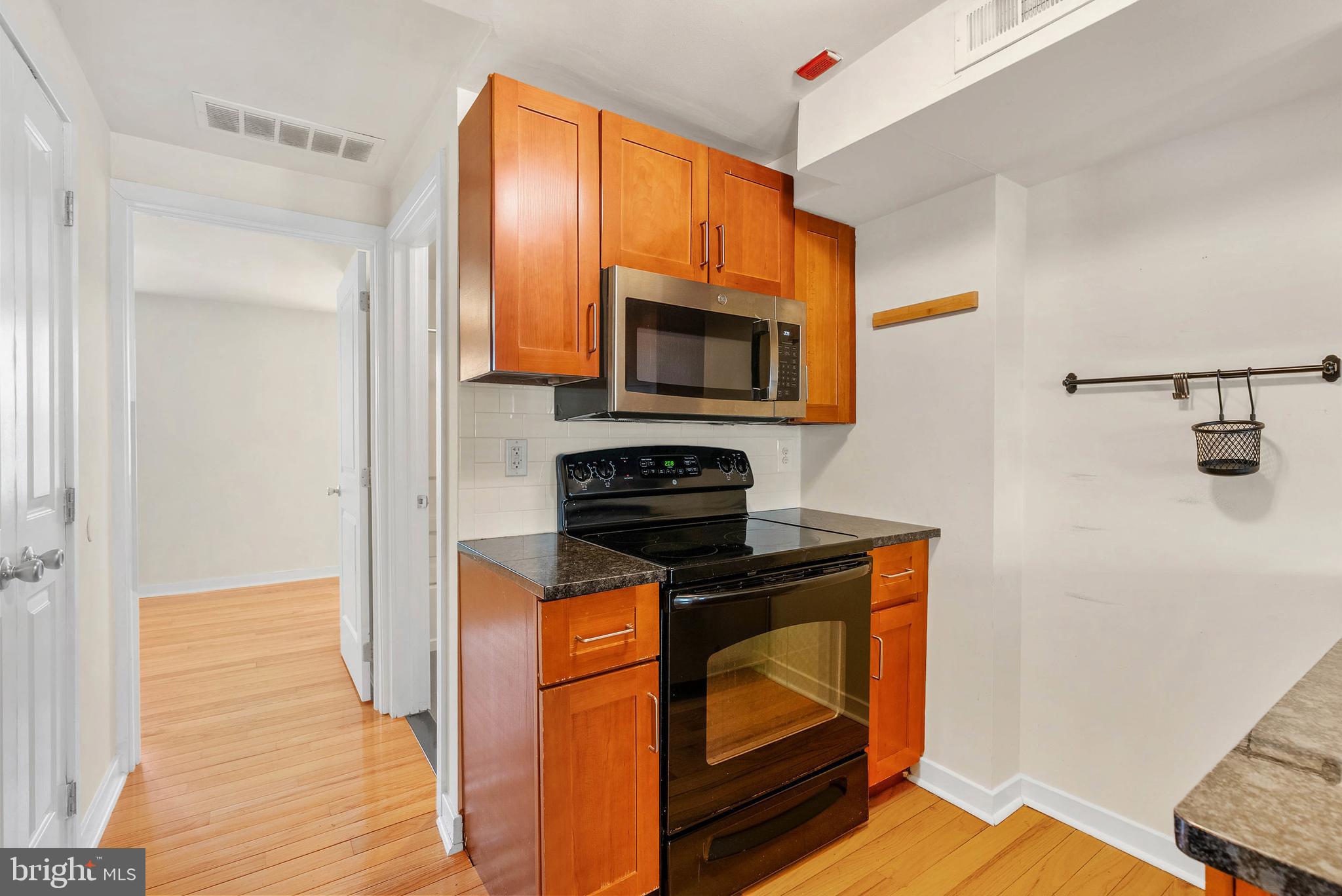 SOCIETY HILL - Residential Lease