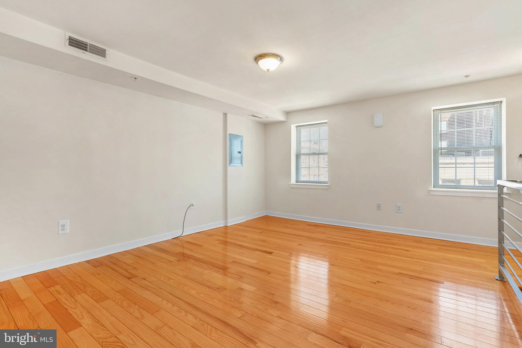 SOCIETY HILL - Residential Lease